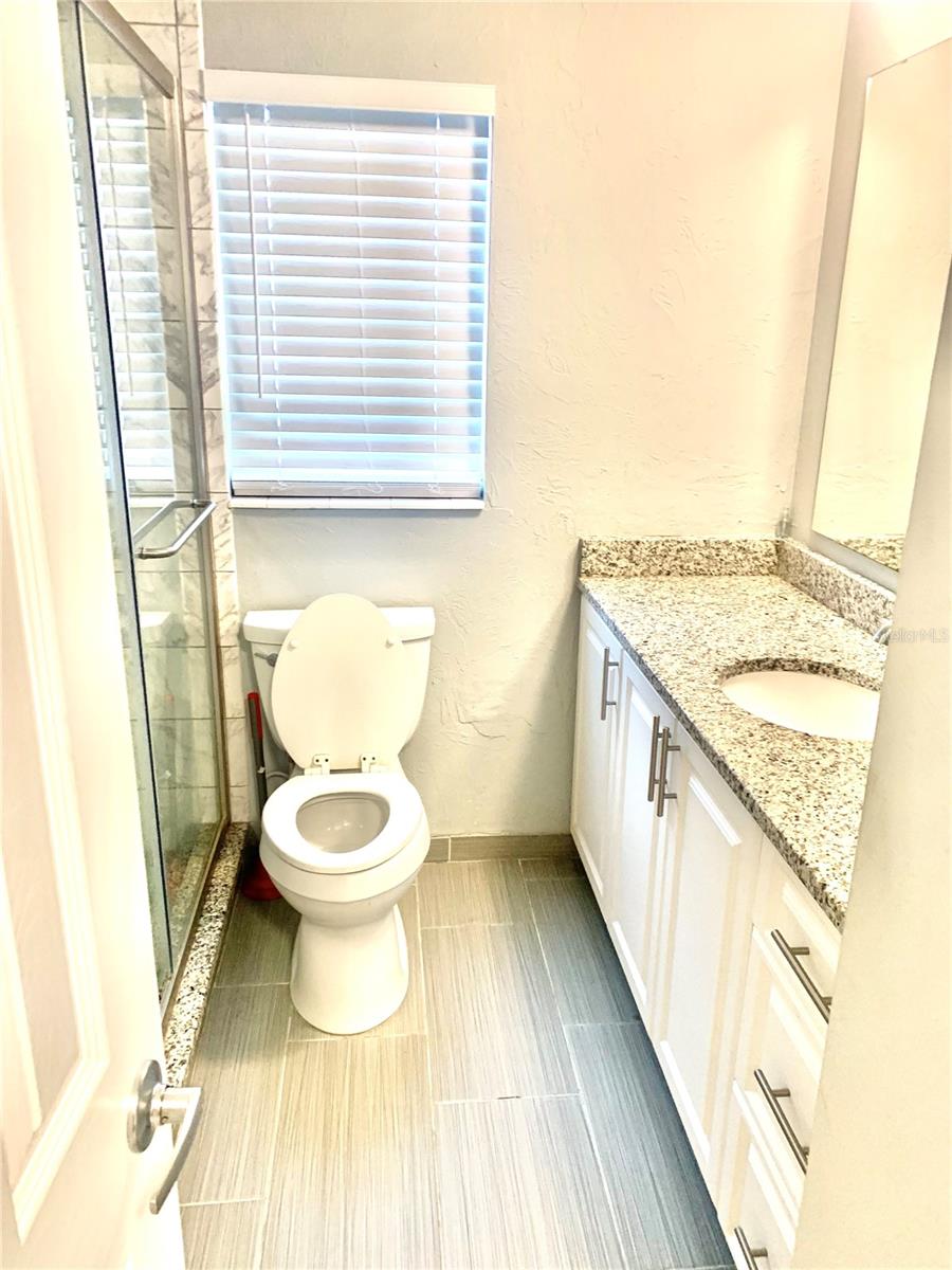 RIDGEWOOD ESTATES ADD 07 RESUB 01 - Residential Lease