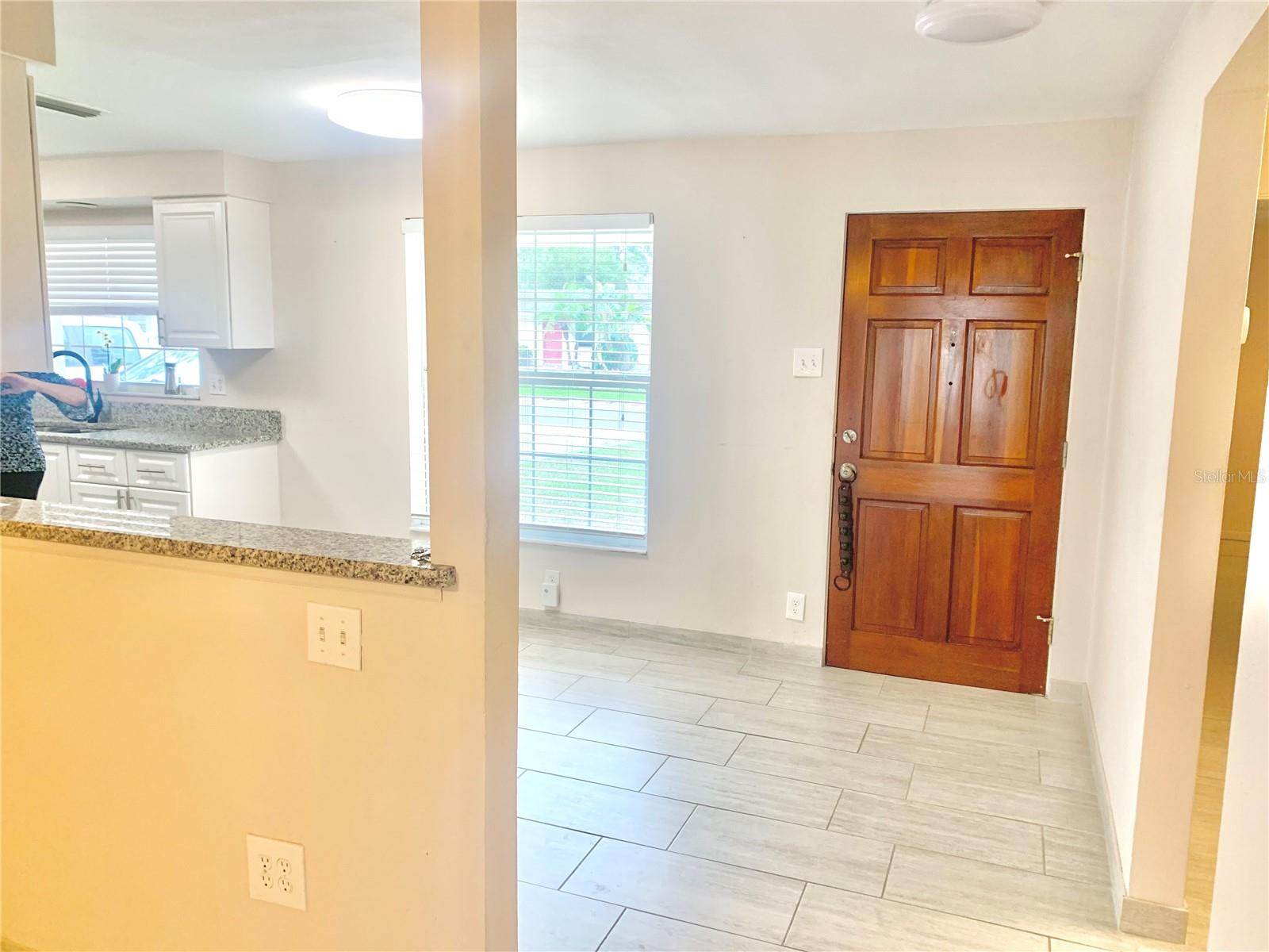 RIDGEWOOD ESTATES ADD 07 RESUB 01 - Residential Lease