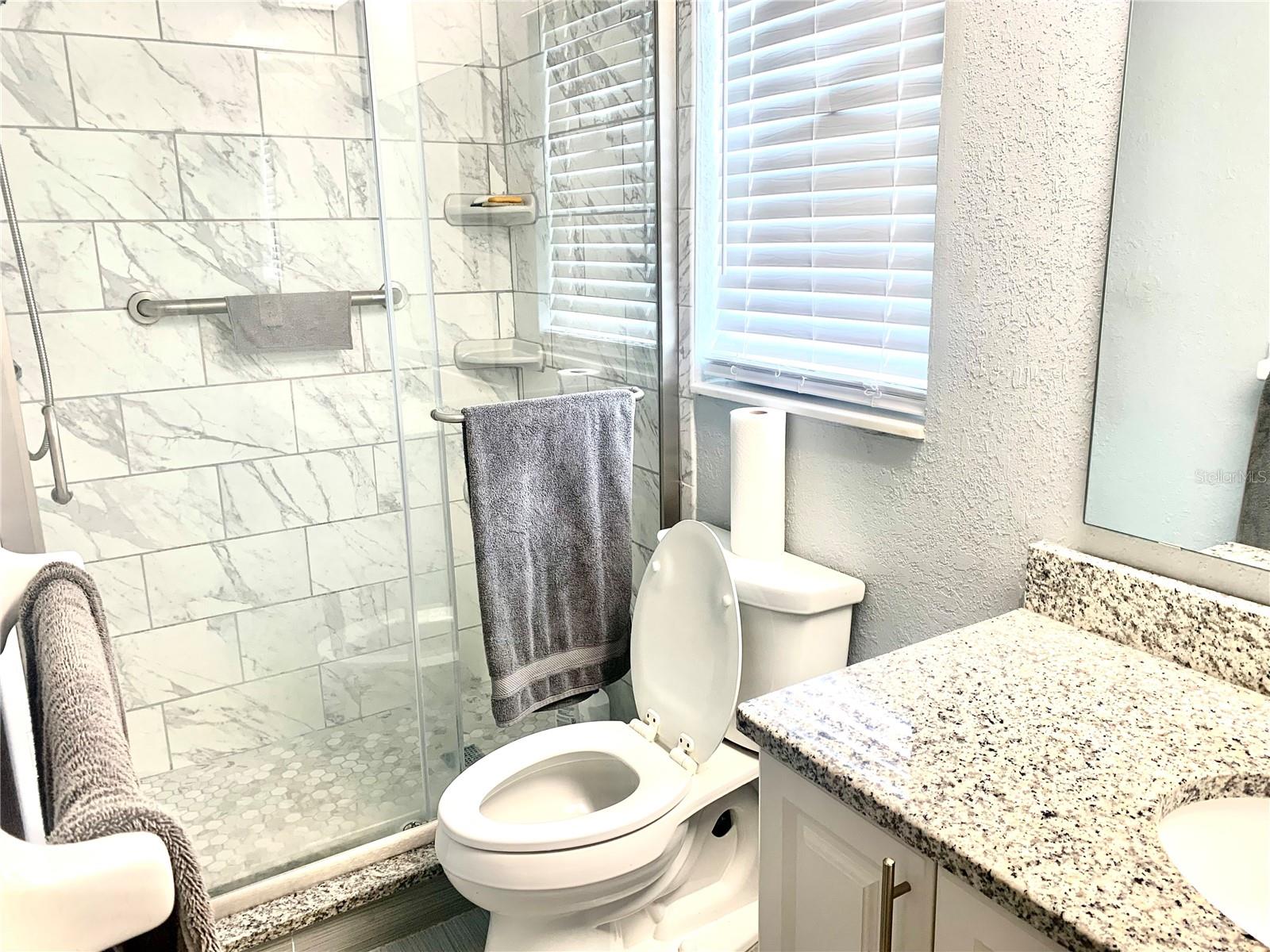 RIDGEWOOD ESTATES ADD 07 RESUB 01 - Residential Lease