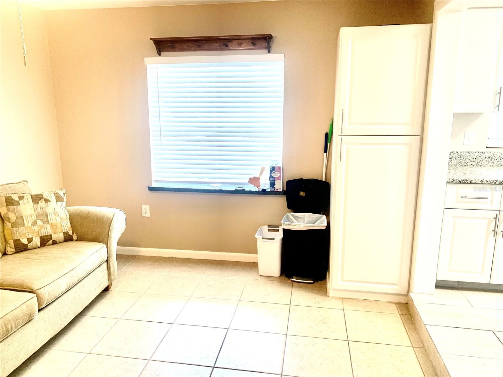 RIDGEWOOD ESTATES ADD 07 RESUB 01 - Residential Lease