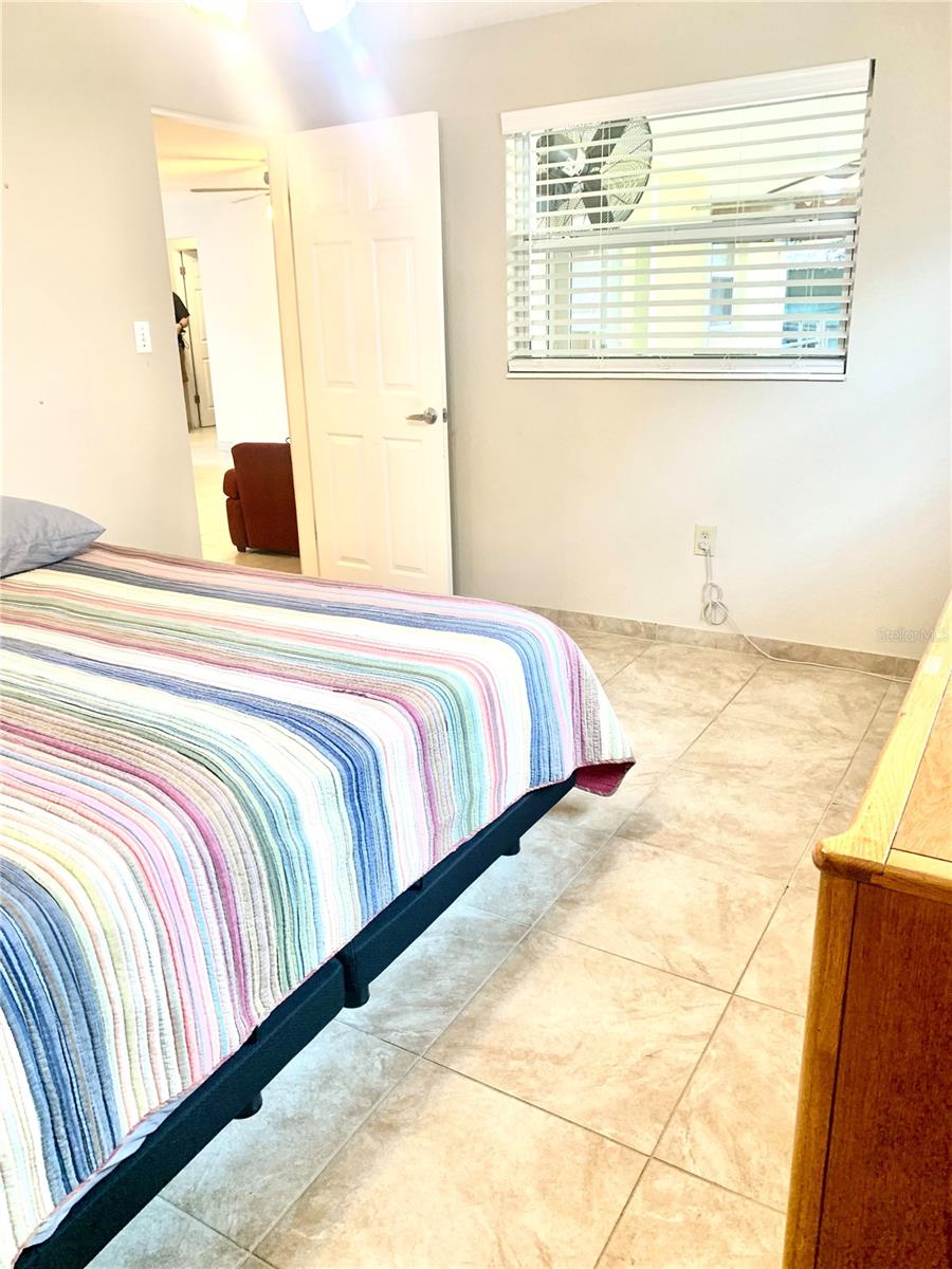 RIDGEWOOD ESTATES ADD 07 RESUB 01 - Residential Lease