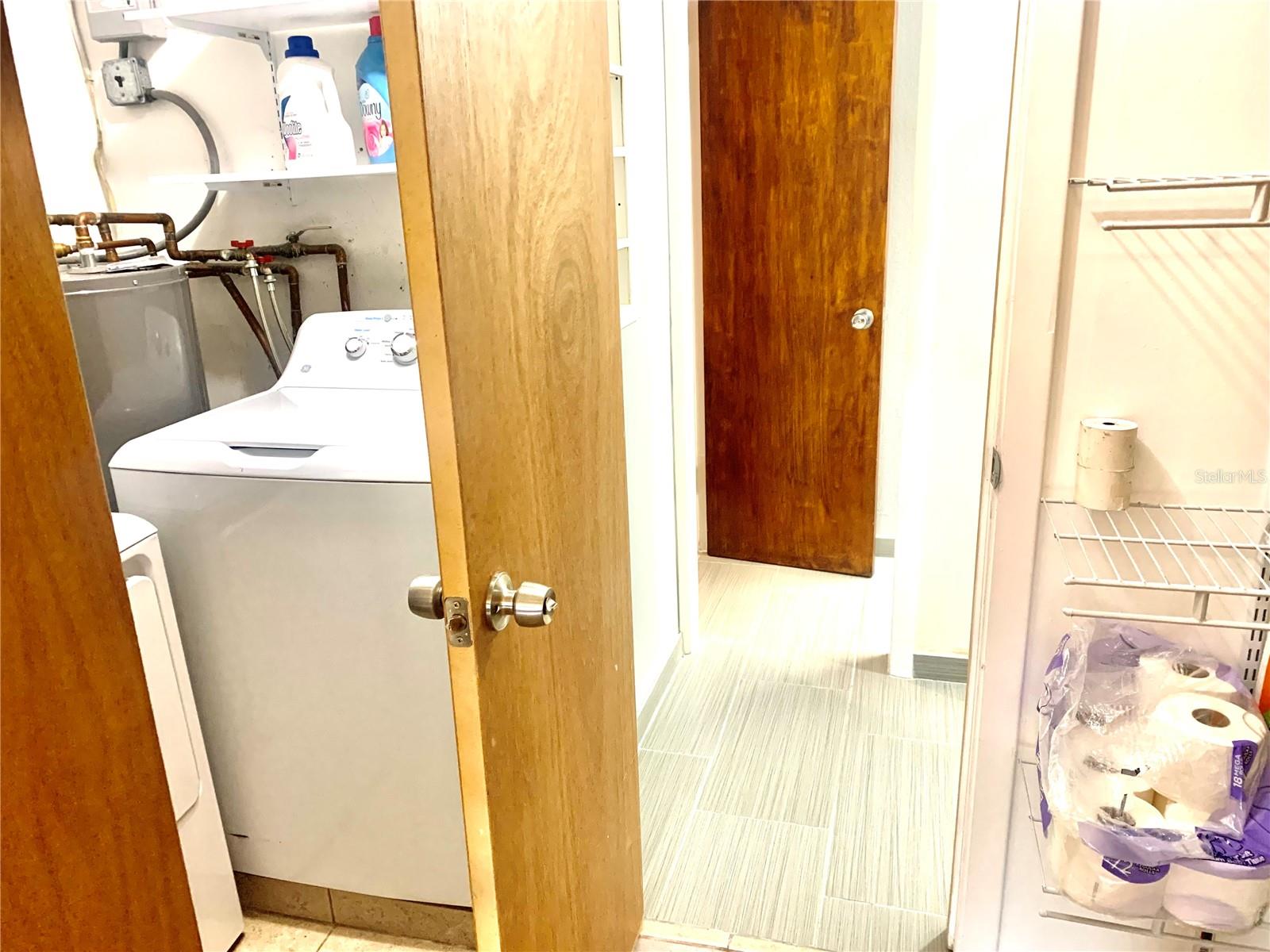 RIDGEWOOD ESTATES ADD 07 RESUB 01 - Residential Lease