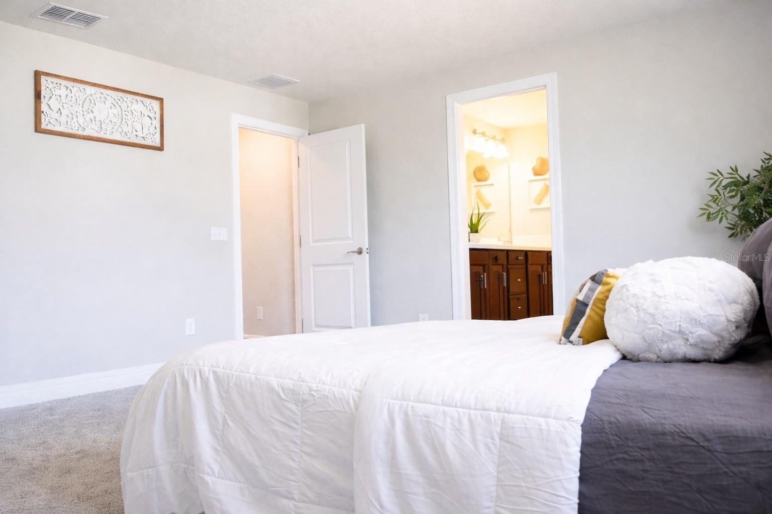 RIVER RUN PRESERVE - Residential