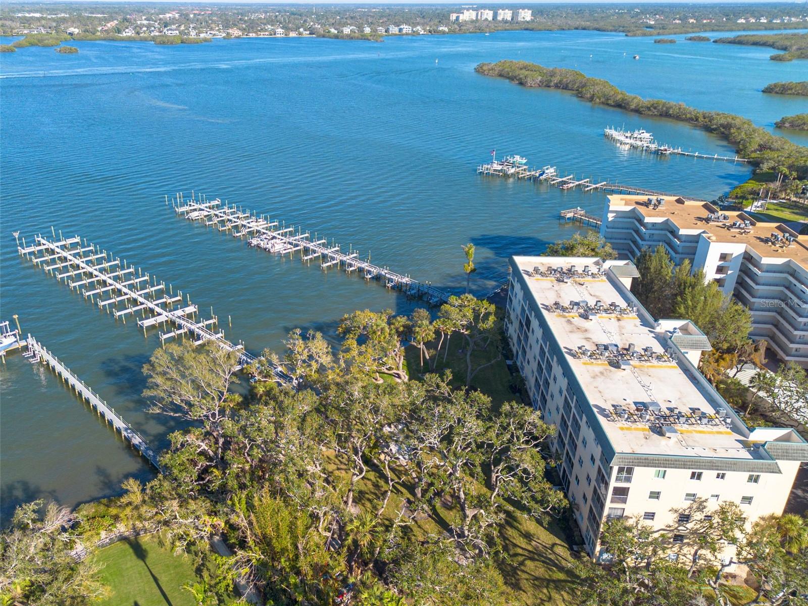 BAY TREE CLUB - Residential