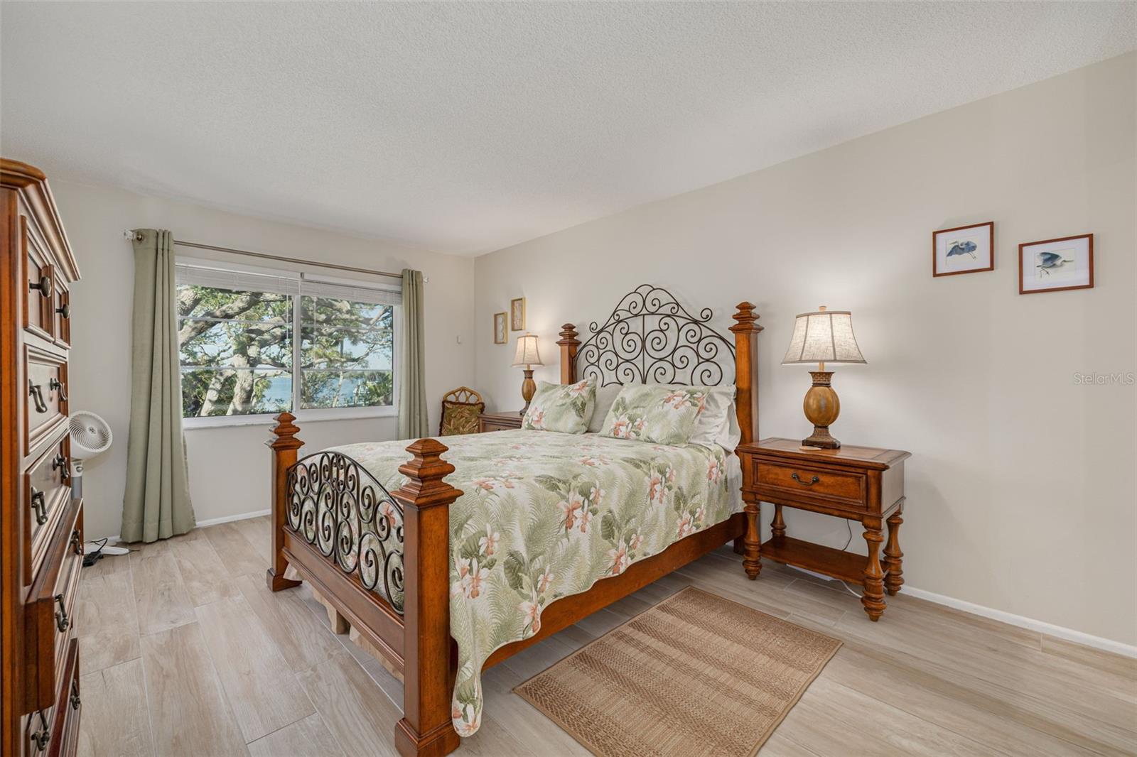 BAY TREE CLUB - Residential