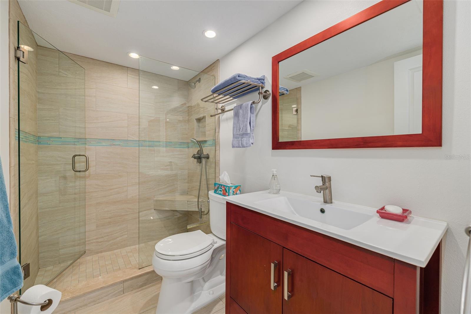 BAY TREE CLUB - Residential