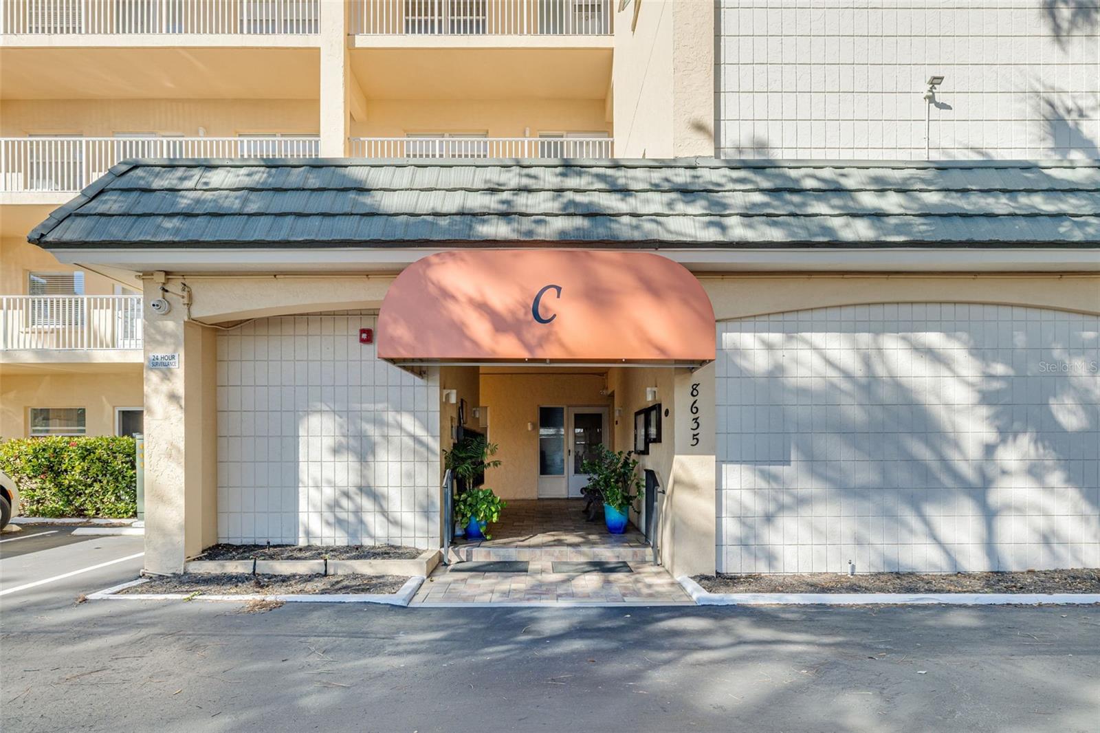 BAY TREE CLUB - Residential