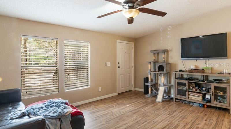 SHARPES FERRY RANCHES - Residential