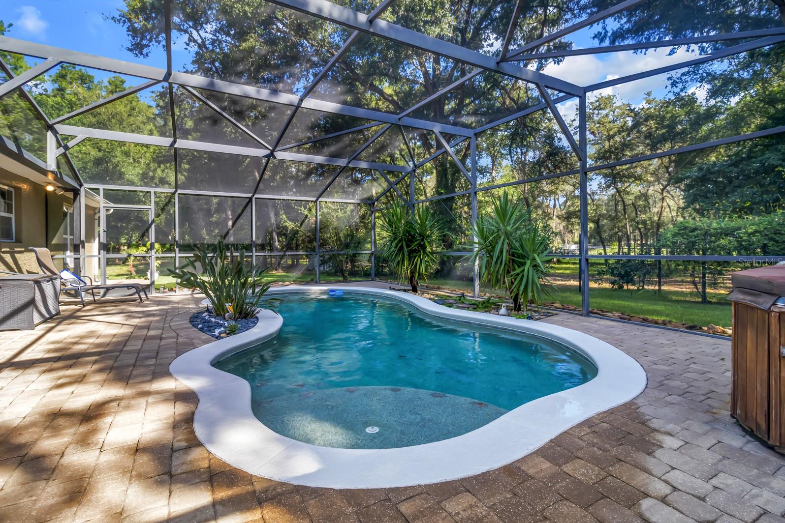 PONKAN PINES - Residential