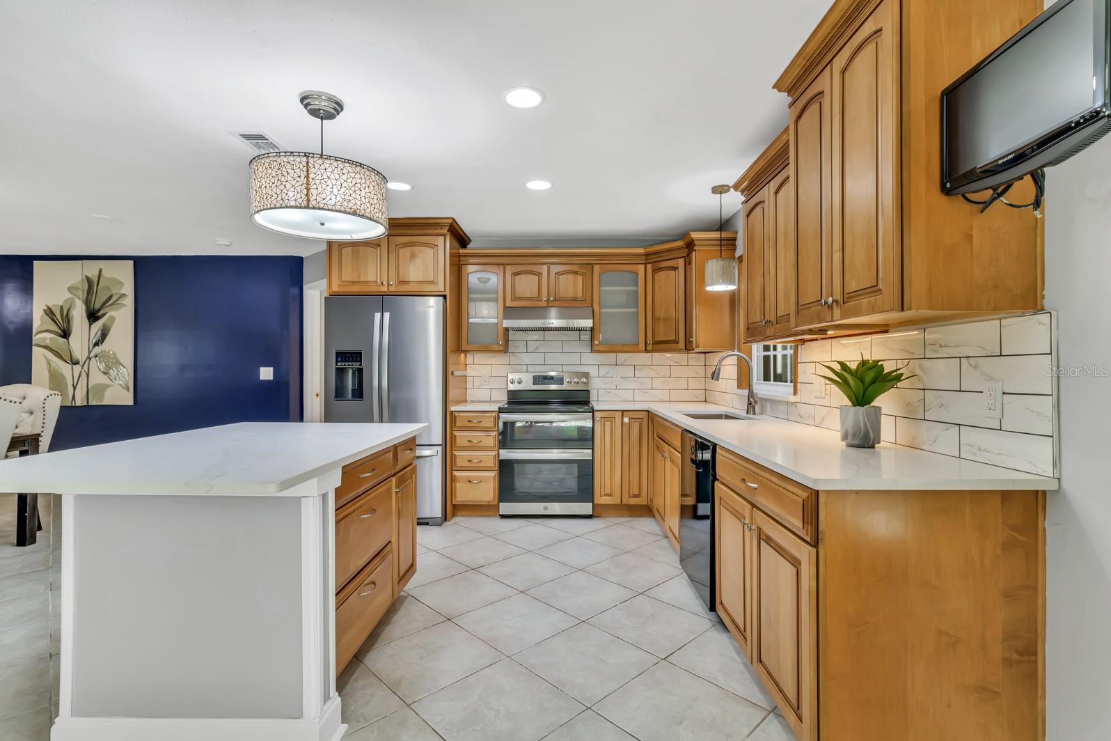 PONKAN PINES - Residential