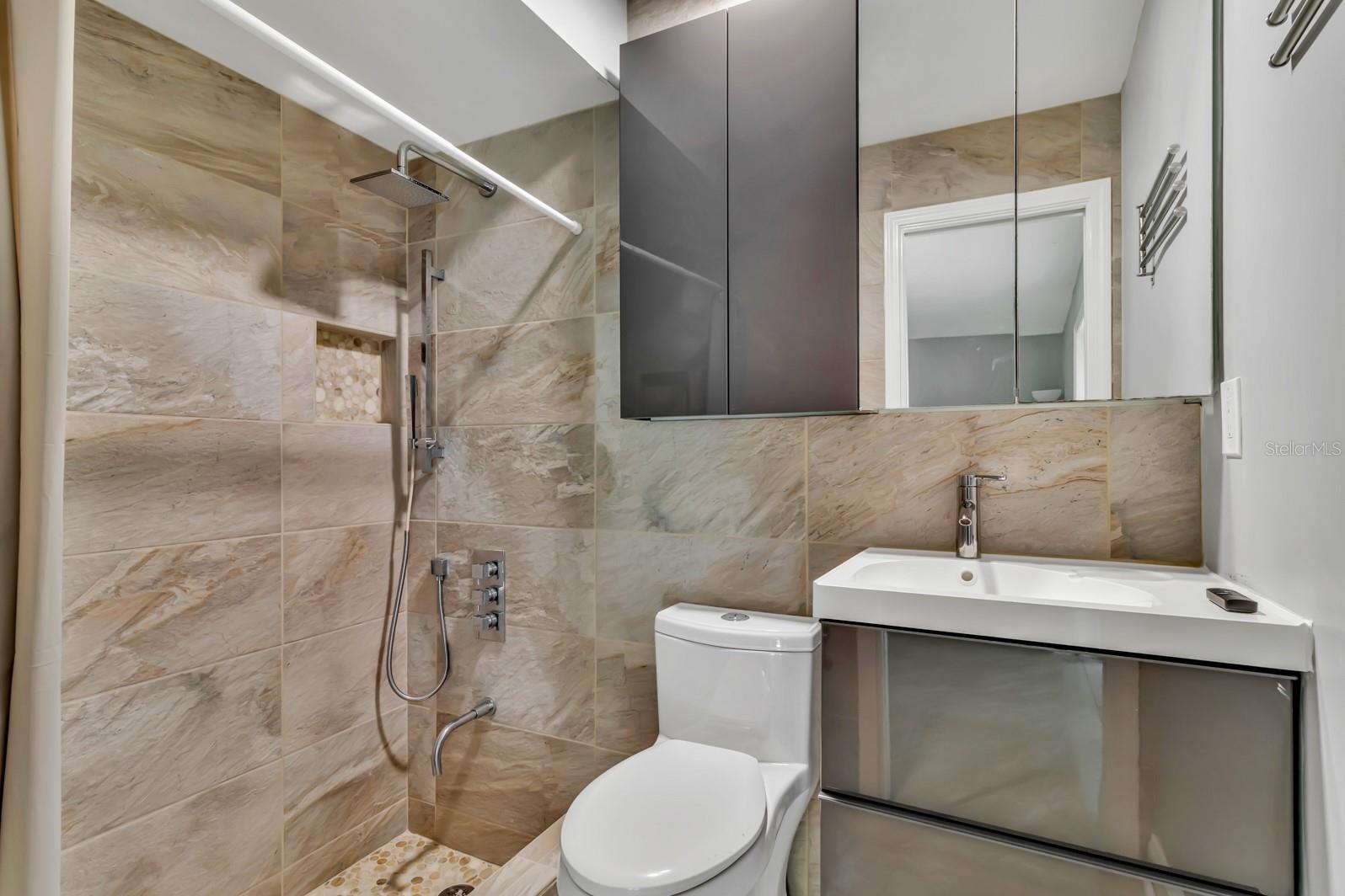 PONKAN PINES - Residential