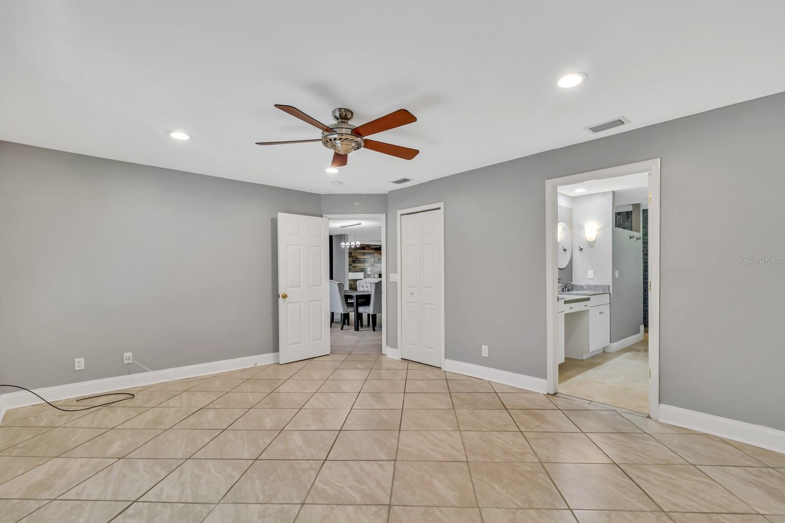 PONKAN PINES - Residential