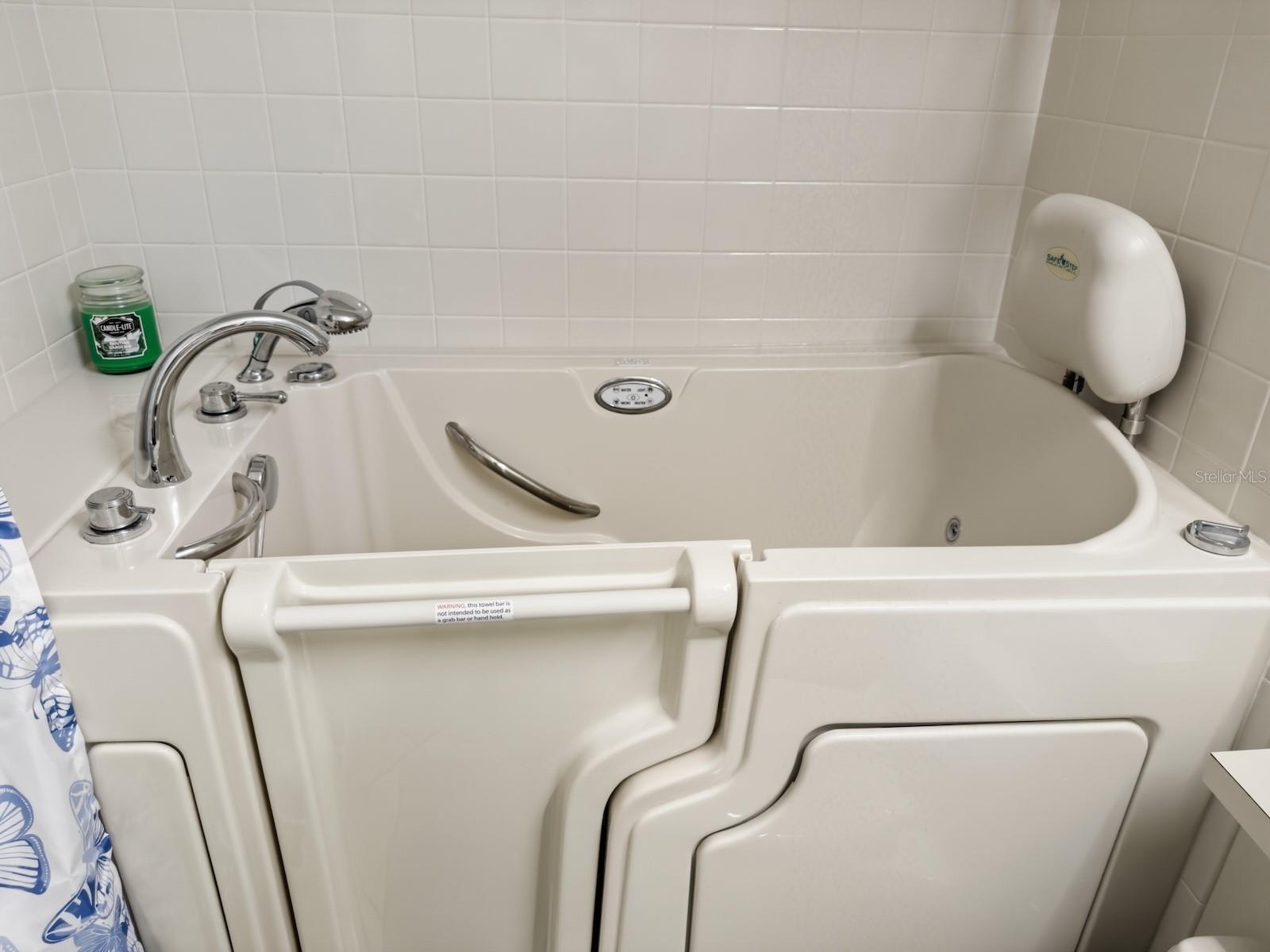 GLENWOOD VILLAGE CONDO - Residential