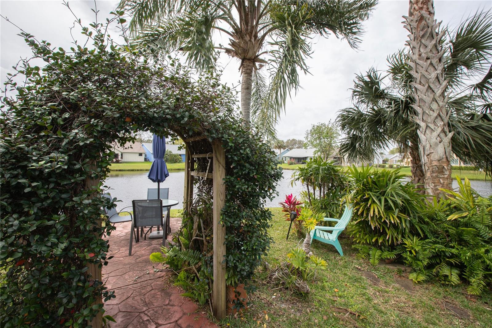 731 PINE SHORES CIRCLE