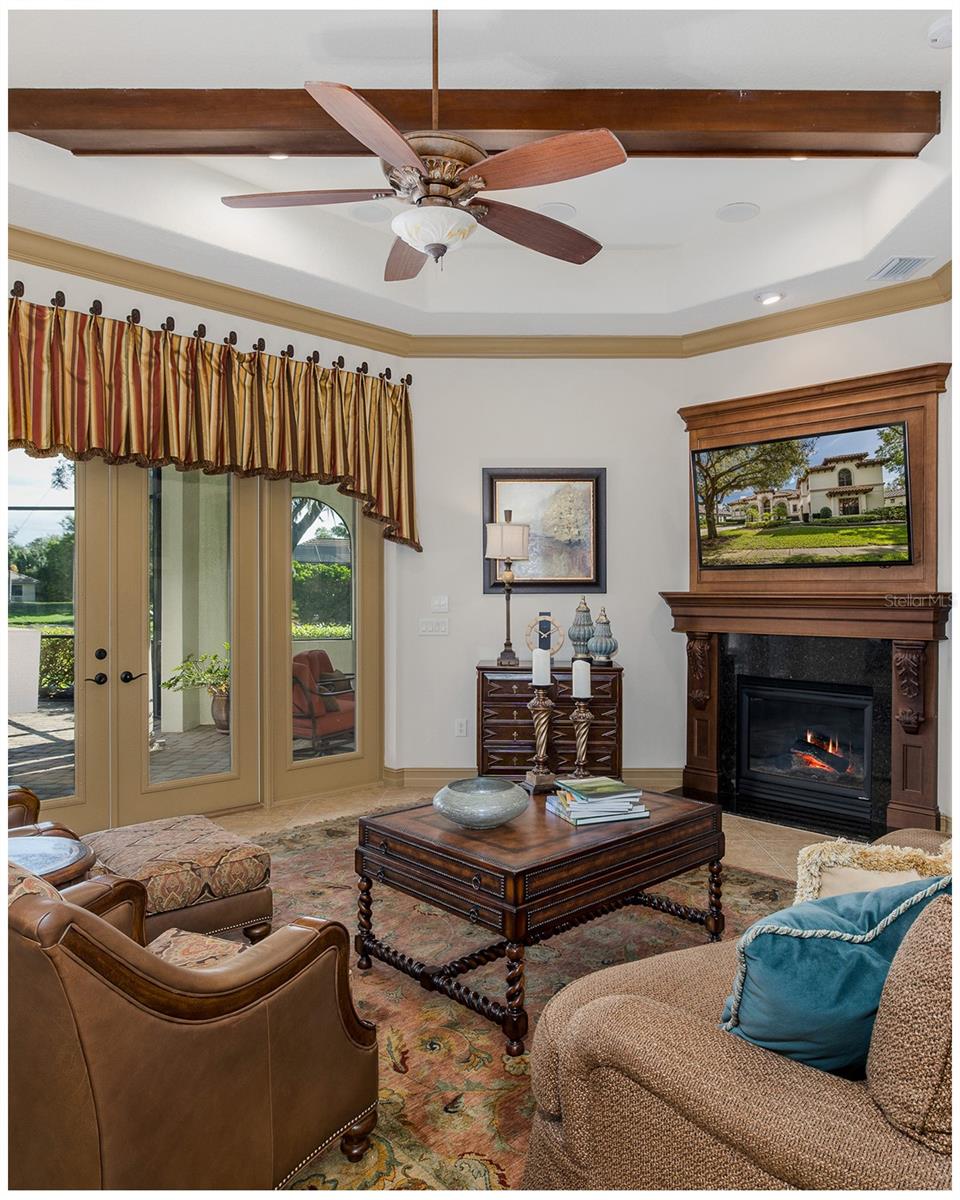 CHAMPIONS CLUB - Residential