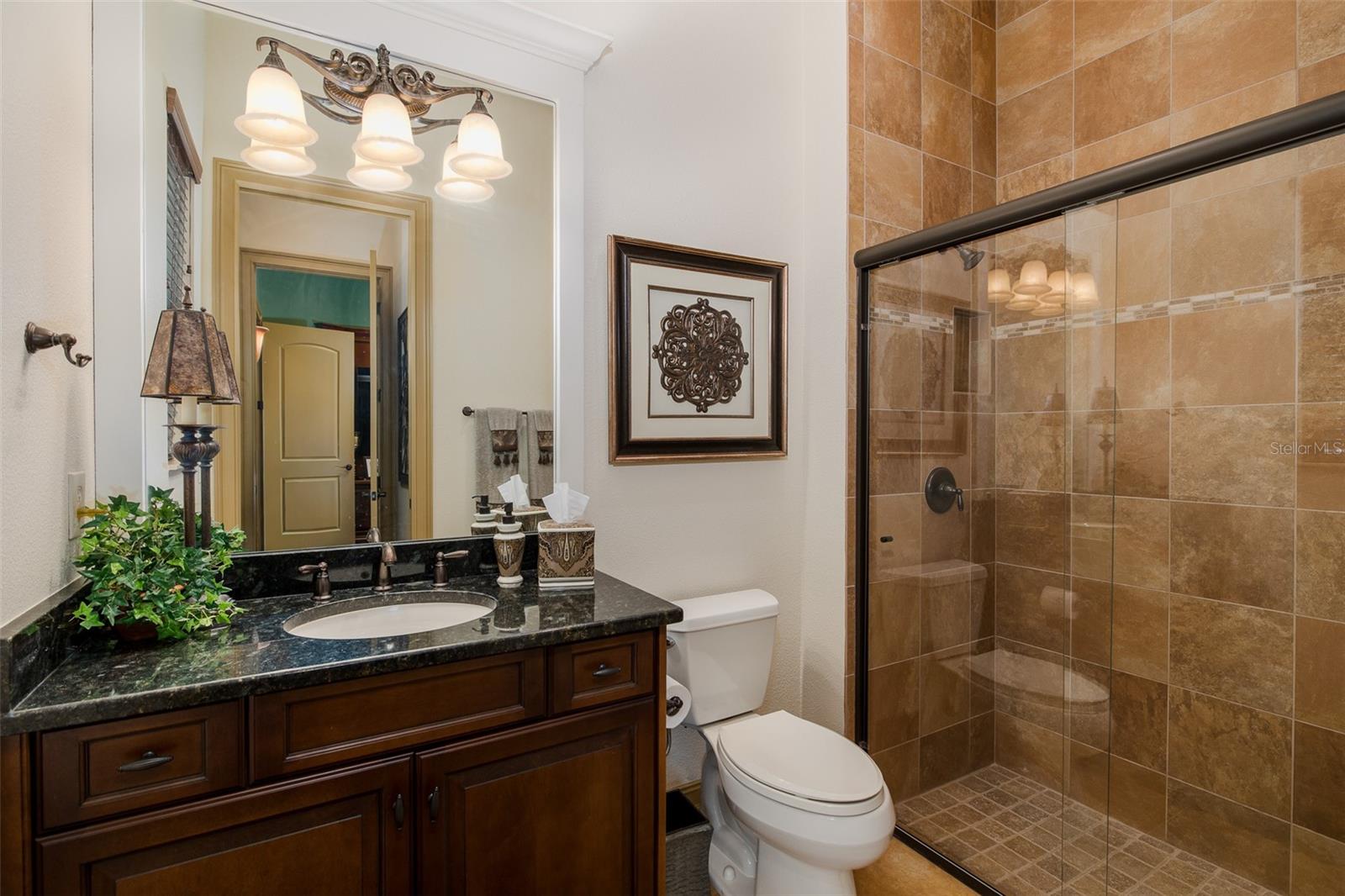 CHAMPIONS CLUB - Residential