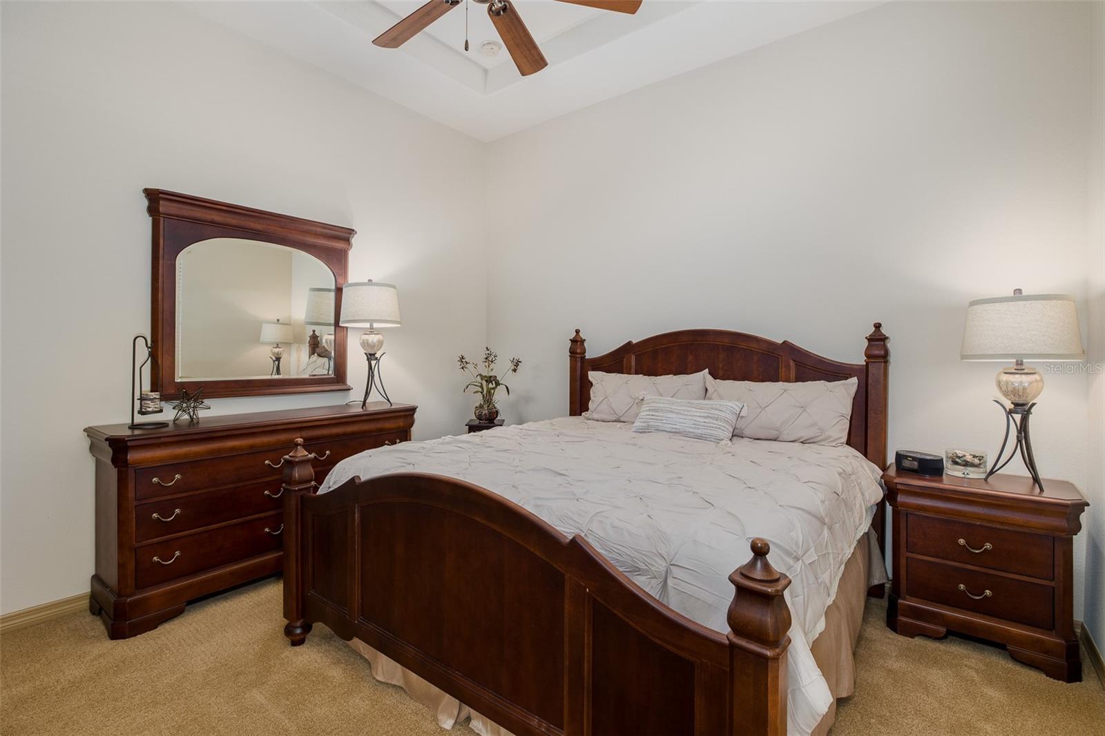 CHAMPIONS CLUB - Residential