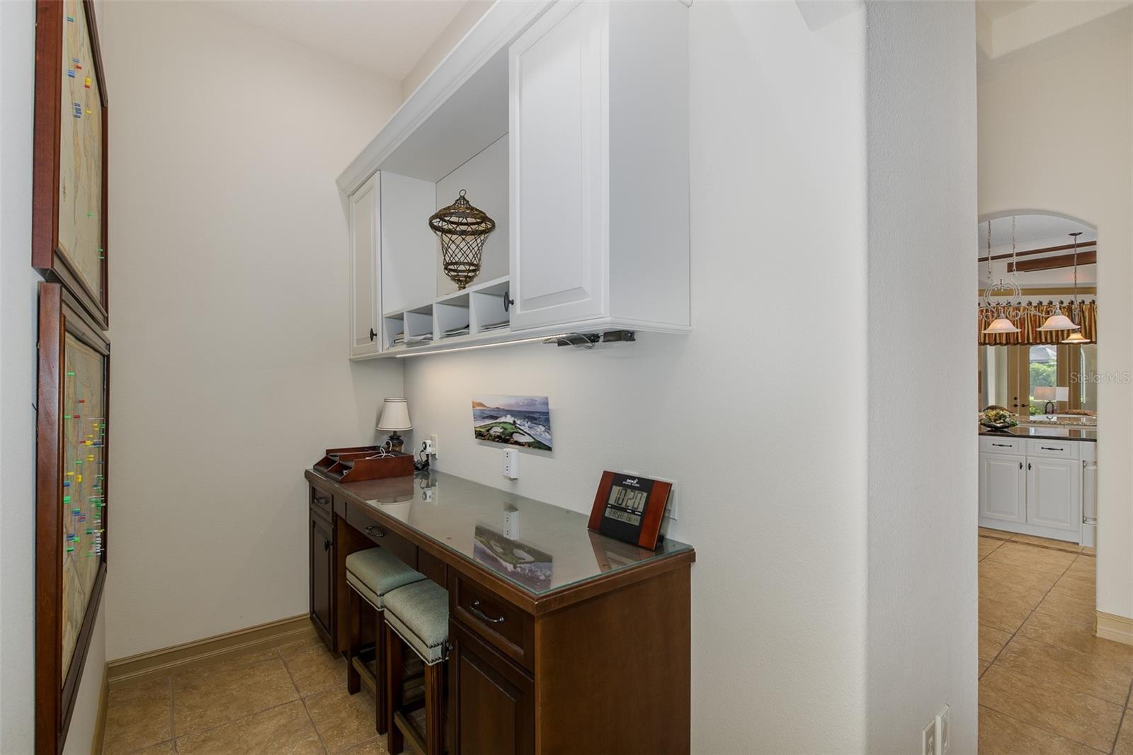 CHAMPIONS CLUB - Residential