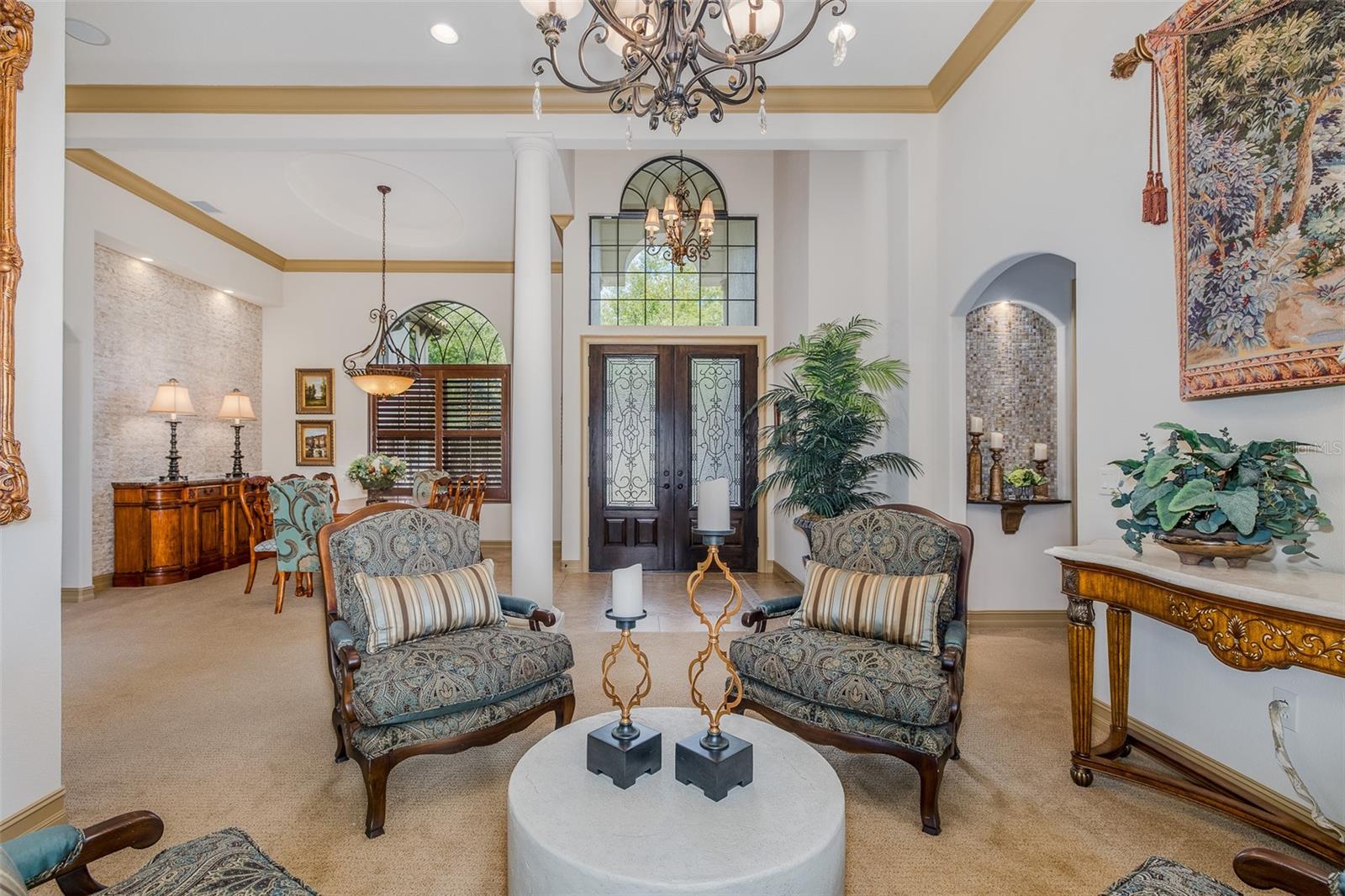 CHAMPIONS CLUB - Residential