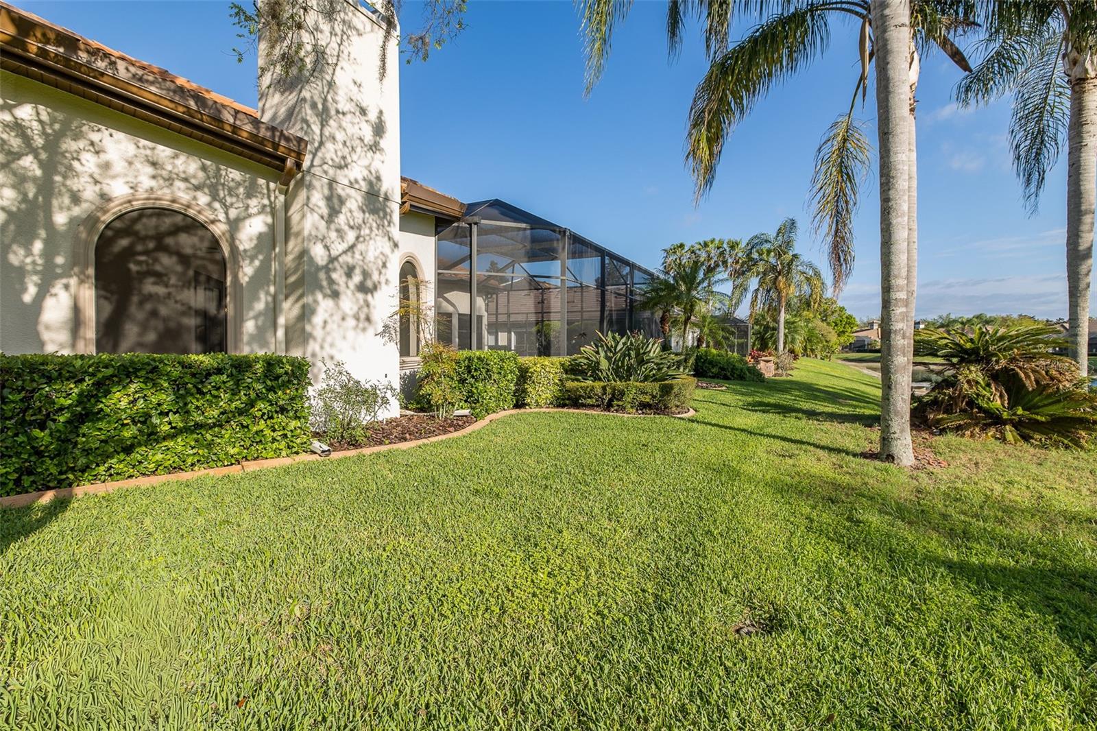 CHAMPIONS CLUB - Residential