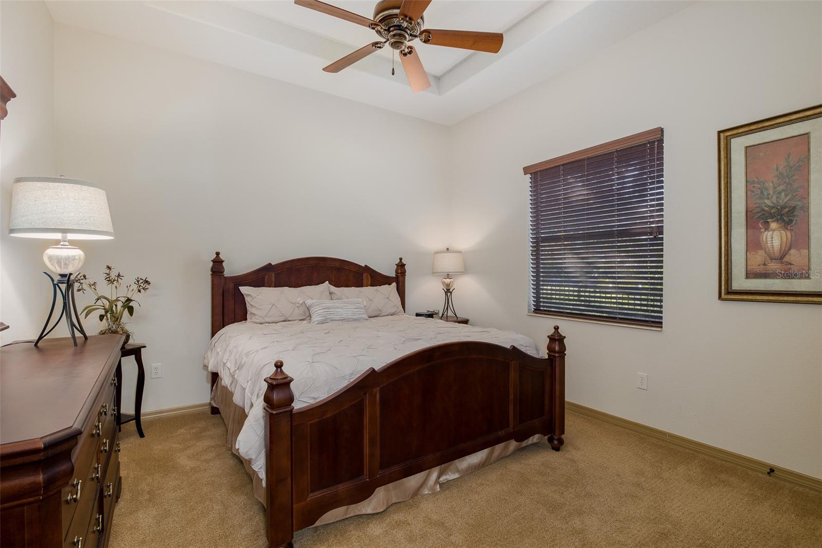 CHAMPIONS CLUB - Residential