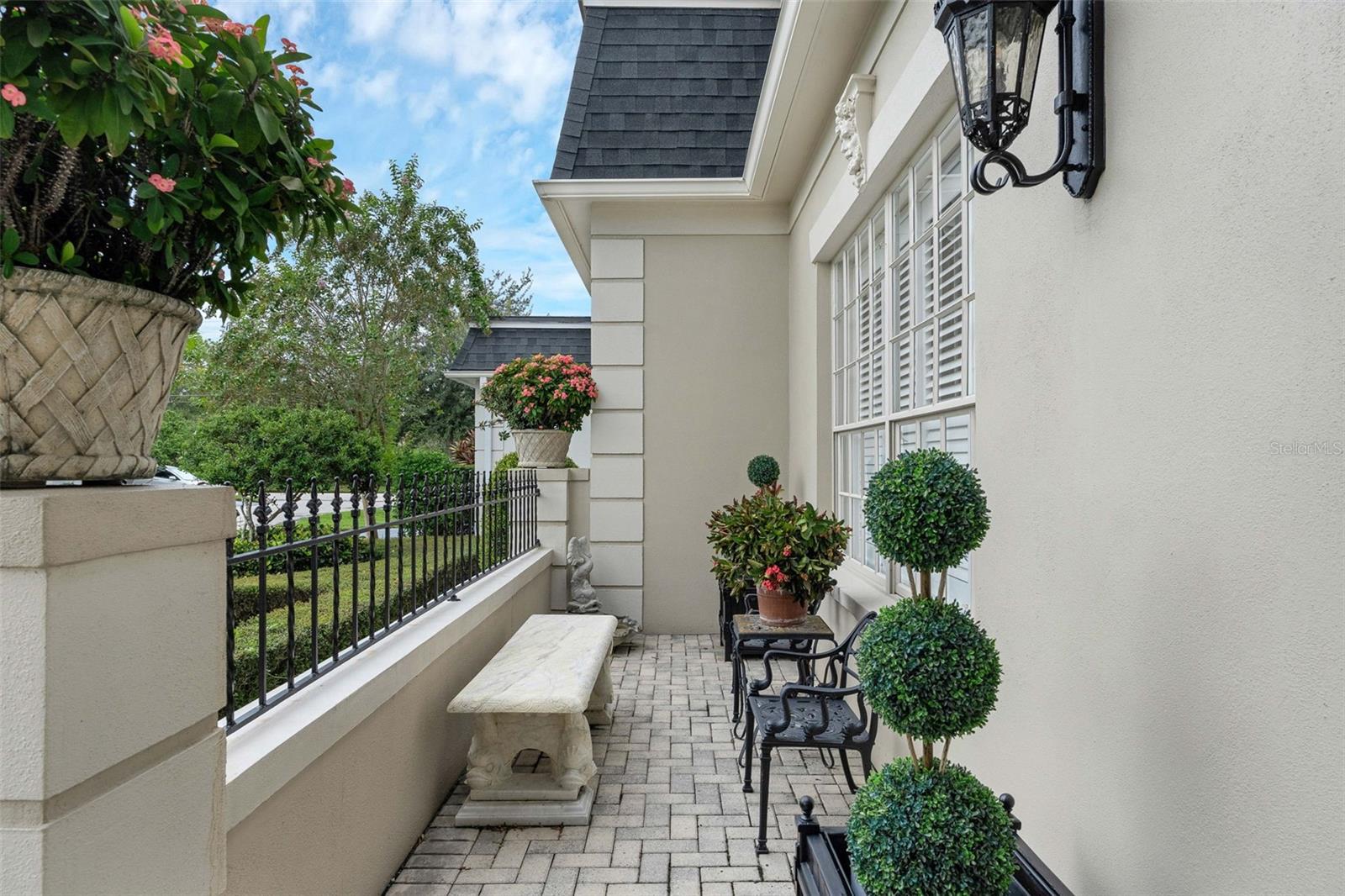 925 ASHINGTON PLACE 3