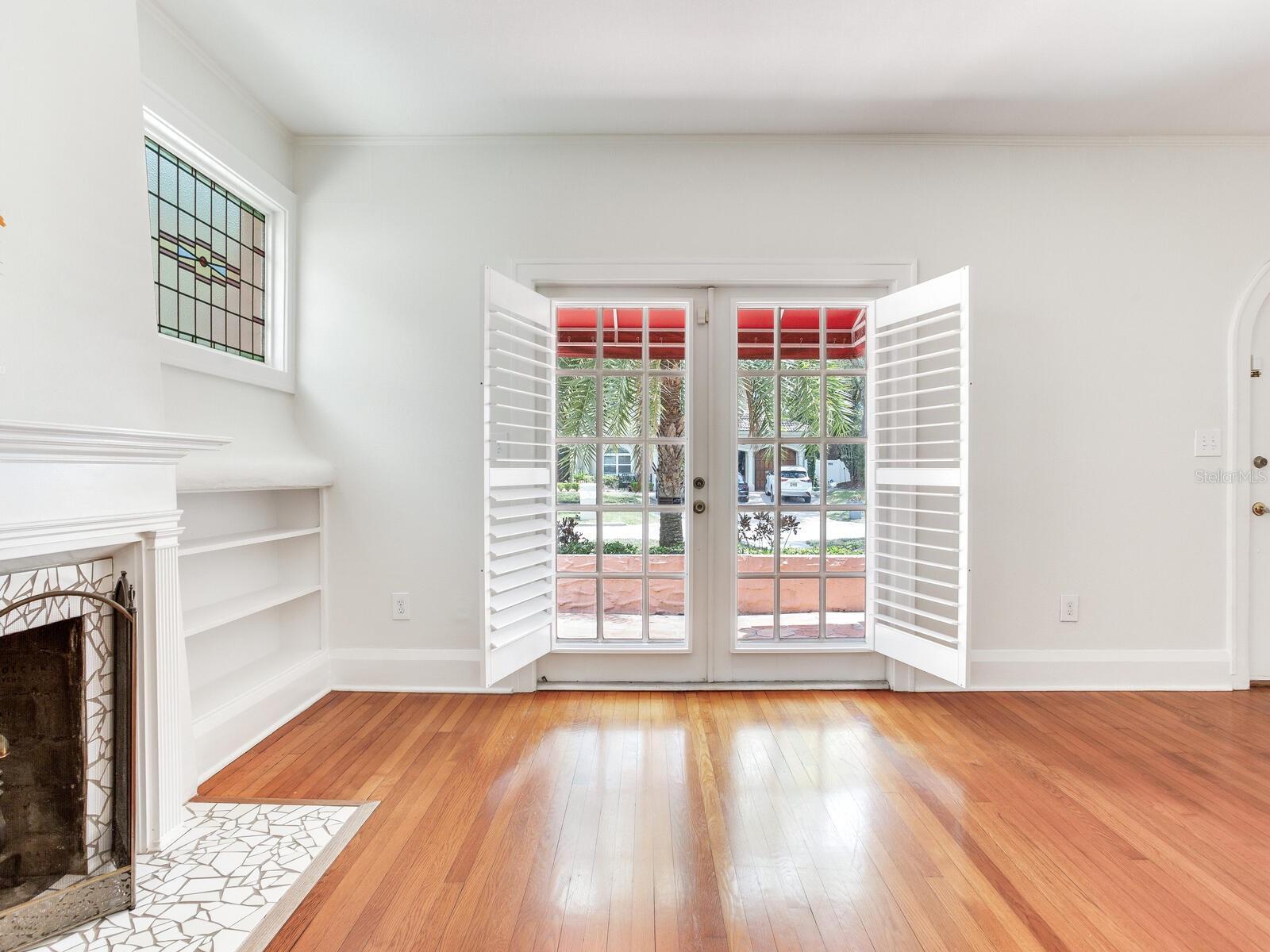 4521 W AZEELE STREET