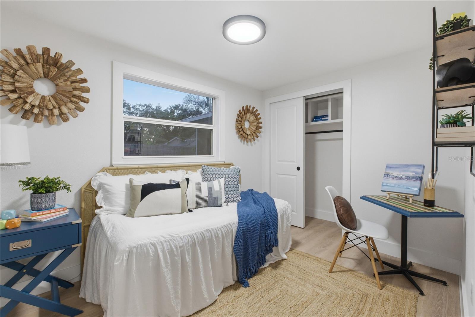 HALGREEN MANOR-UNIT 1 - Residential