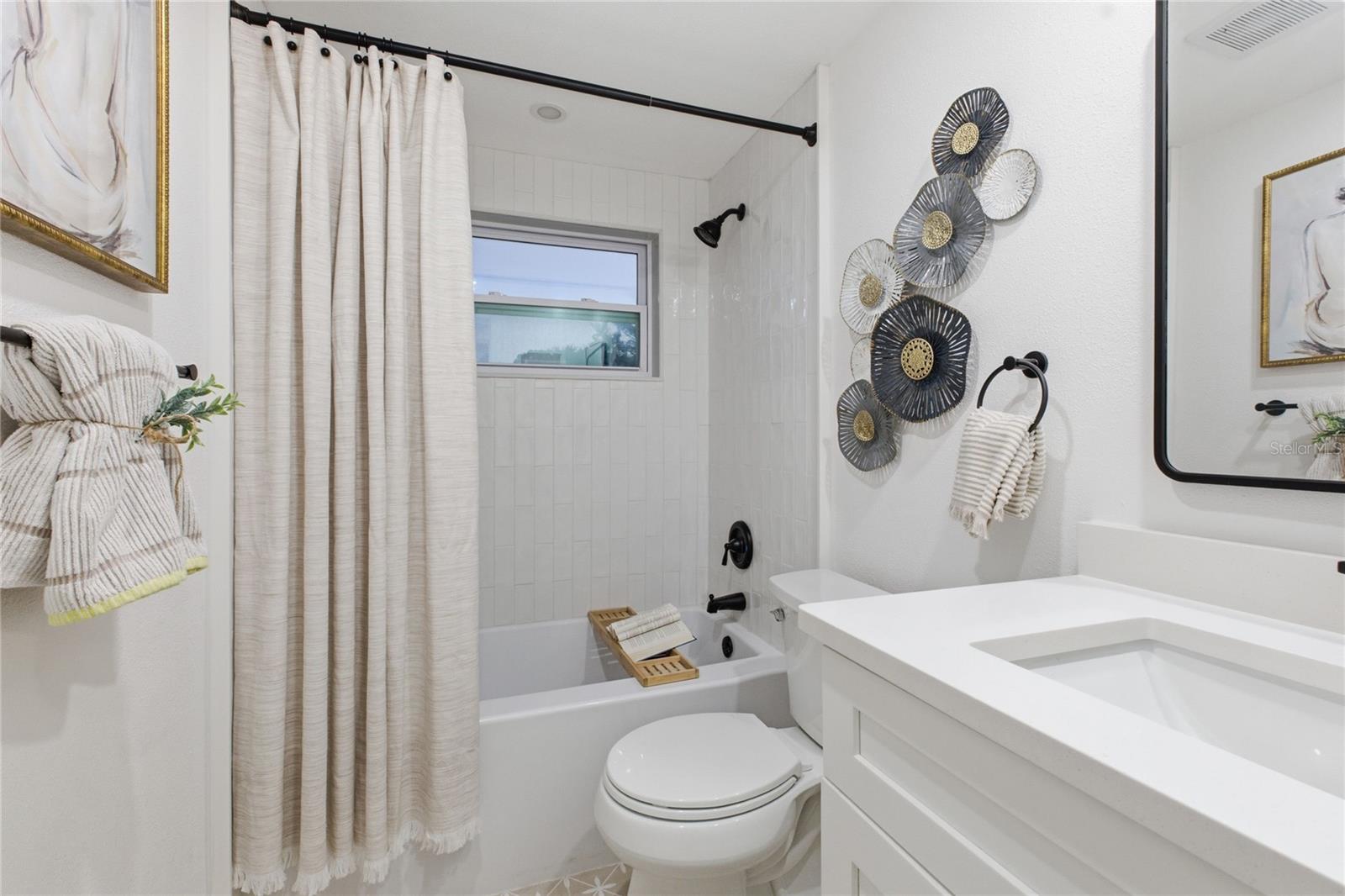 HALGREEN MANOR-UNIT 1 - Residential