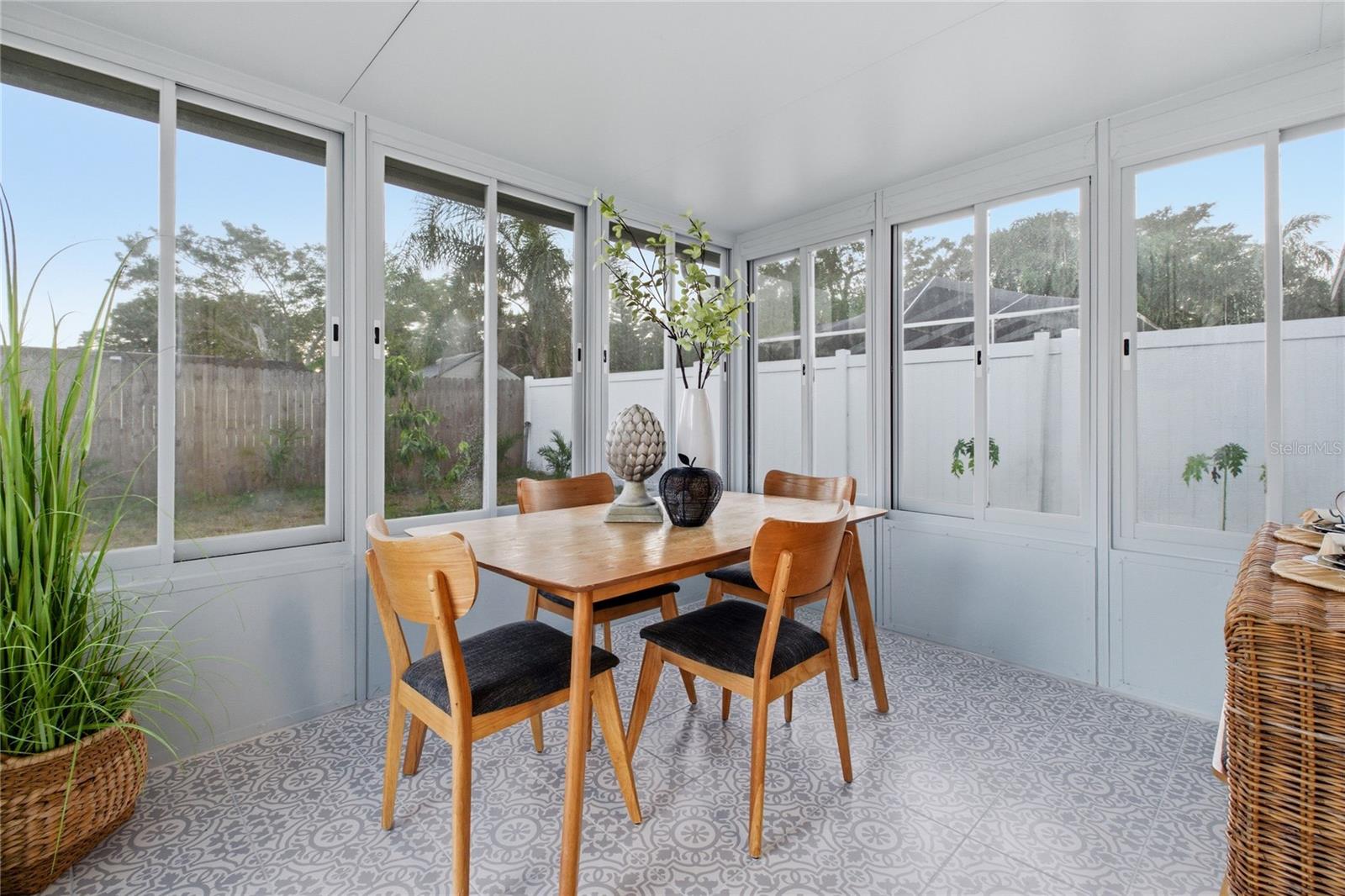 HALGREEN MANOR-UNIT 1 - Residential