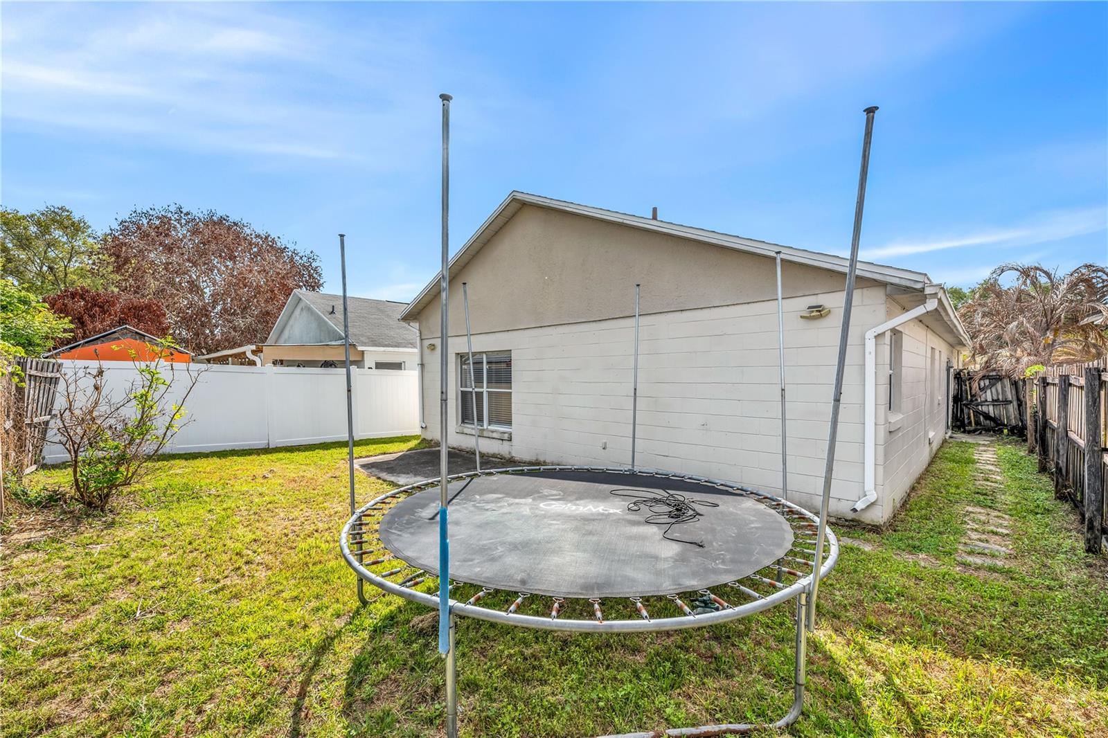 BRIAR BAY - Residential