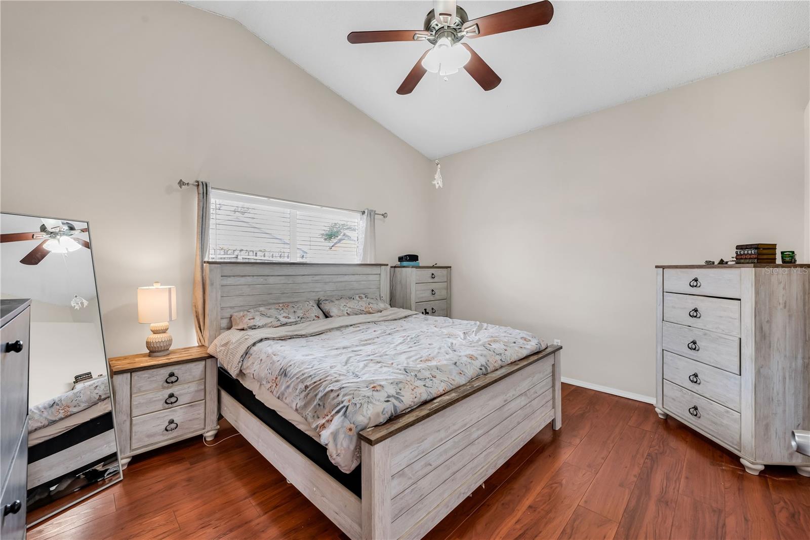 BRIAR BAY - Residential