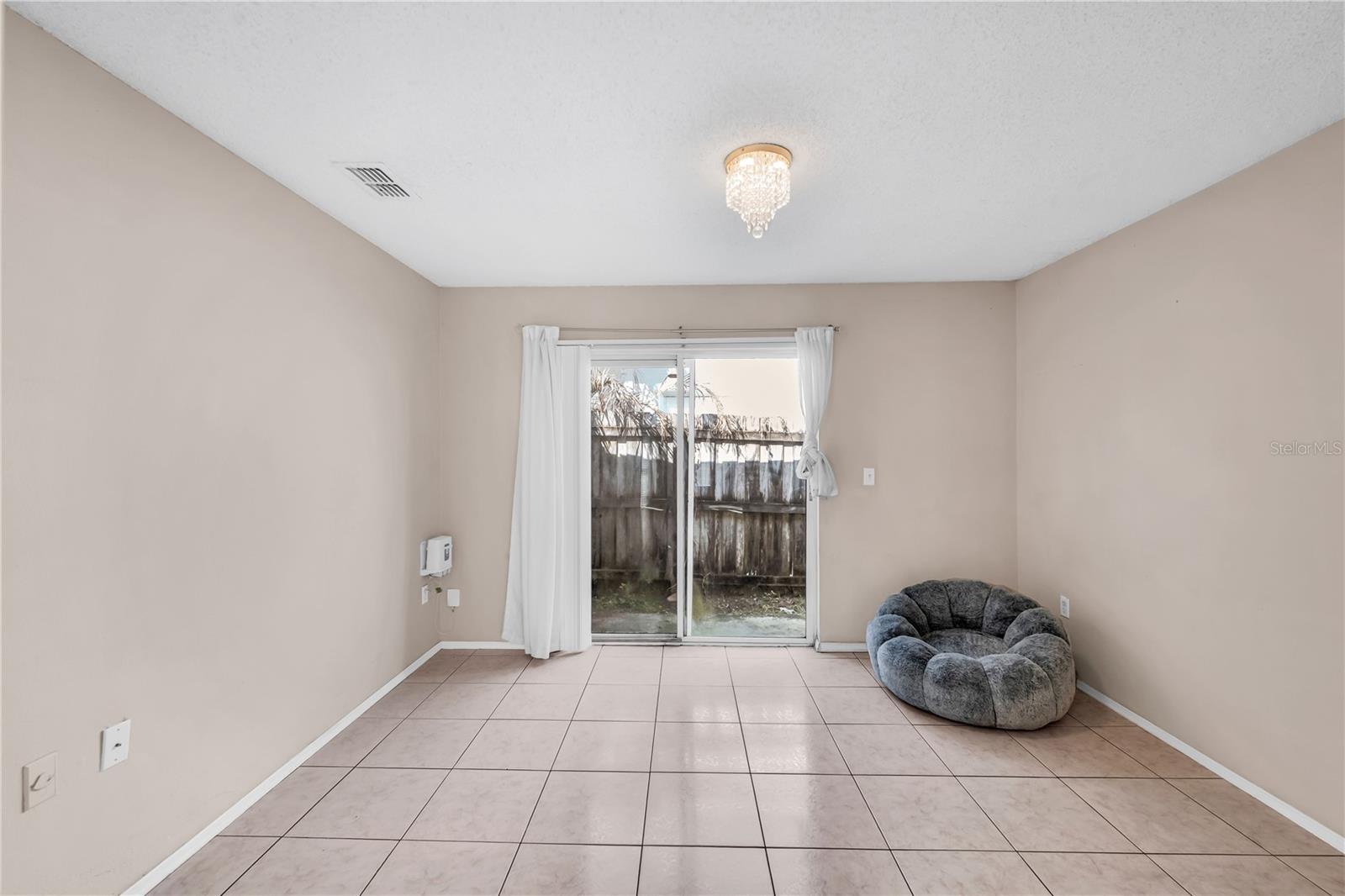 BRIAR BAY - Residential