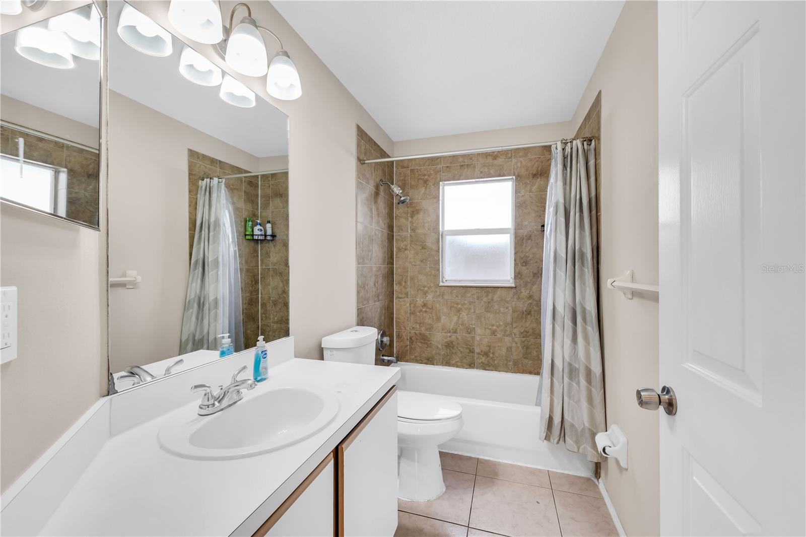 BRIAR BAY - Residential