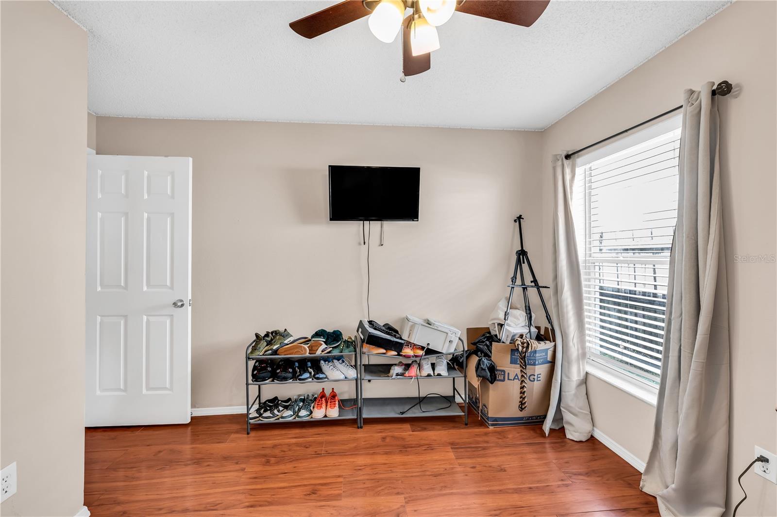 BRIAR BAY - Residential