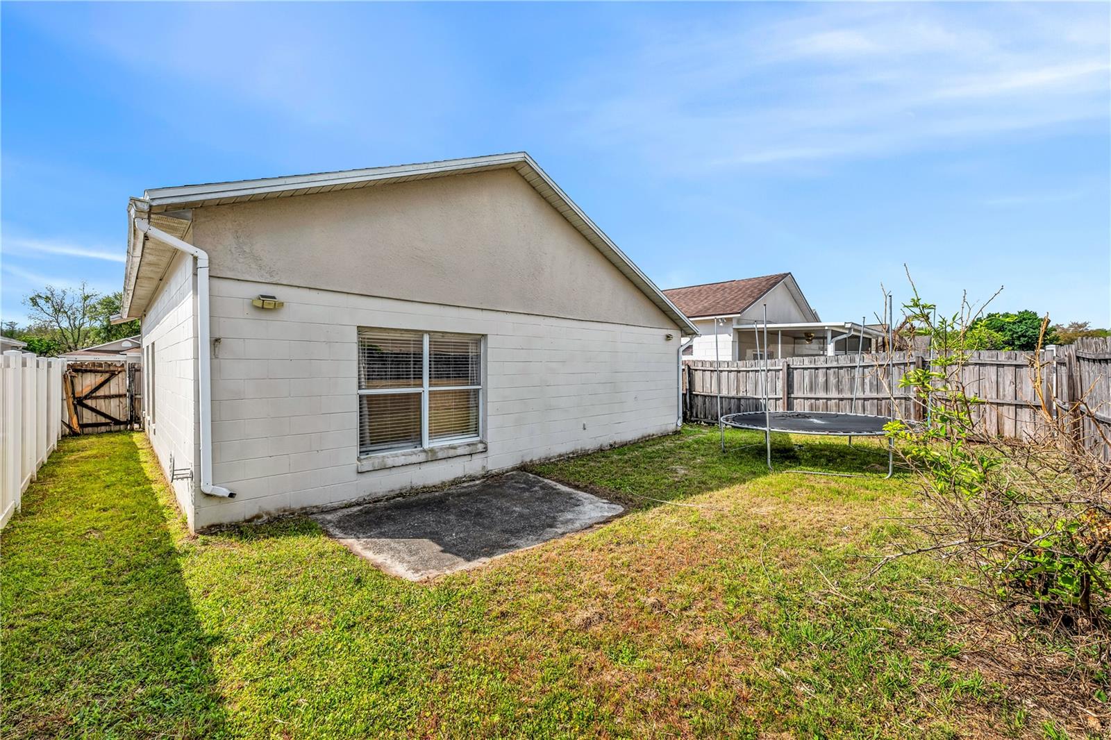 BRIAR BAY - Residential