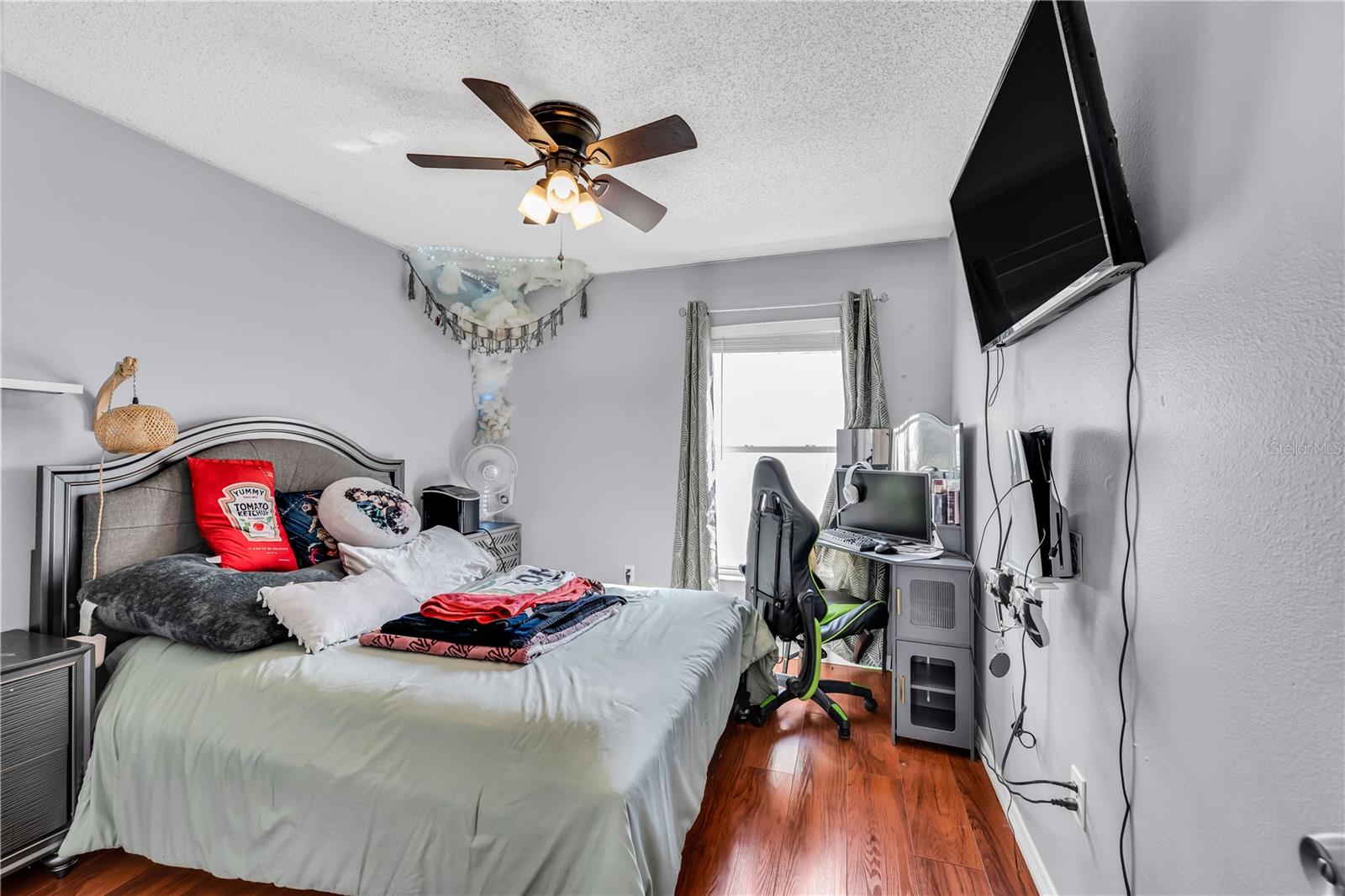 BRIAR BAY - Residential