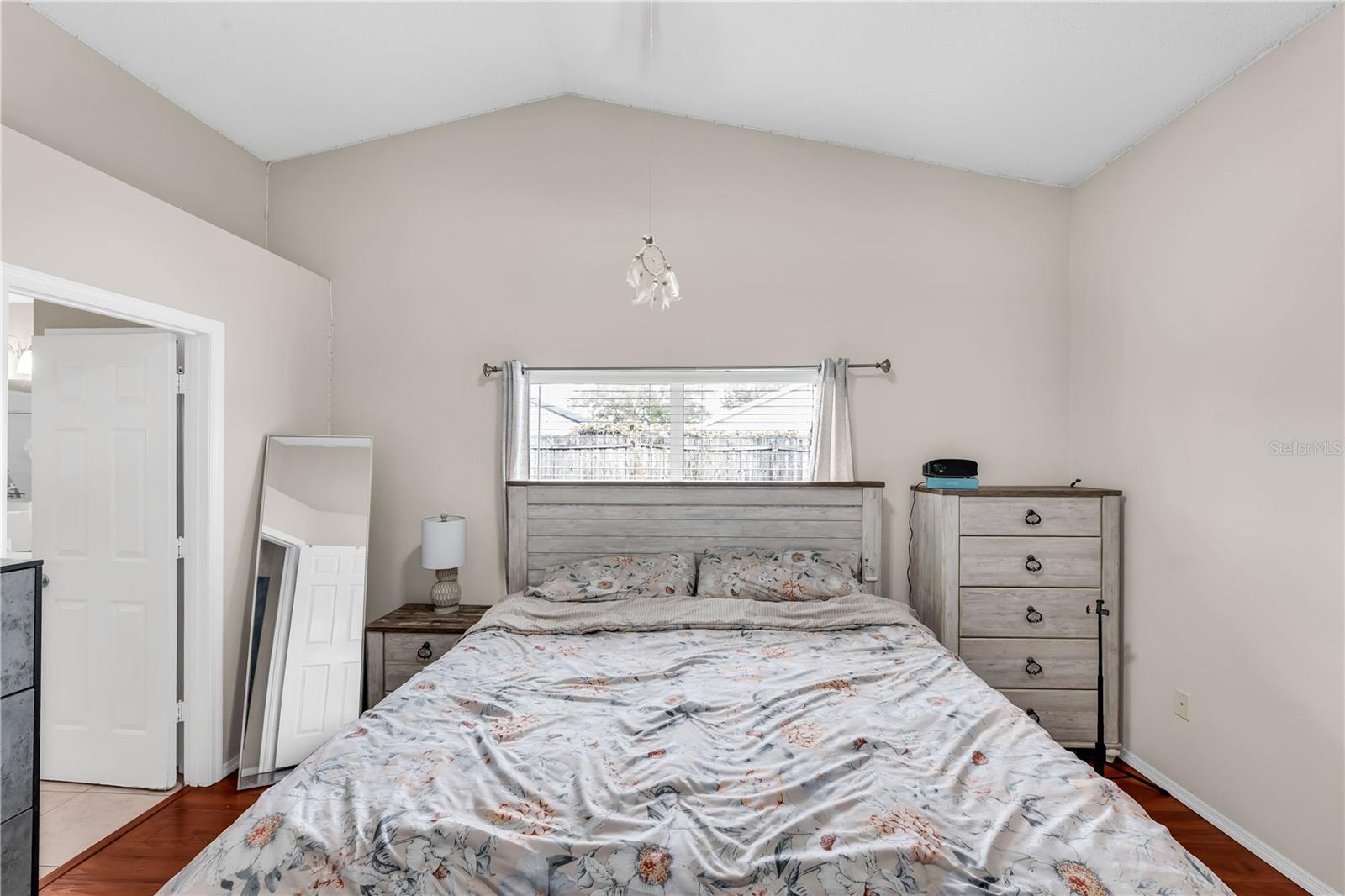 BRIAR BAY - Residential