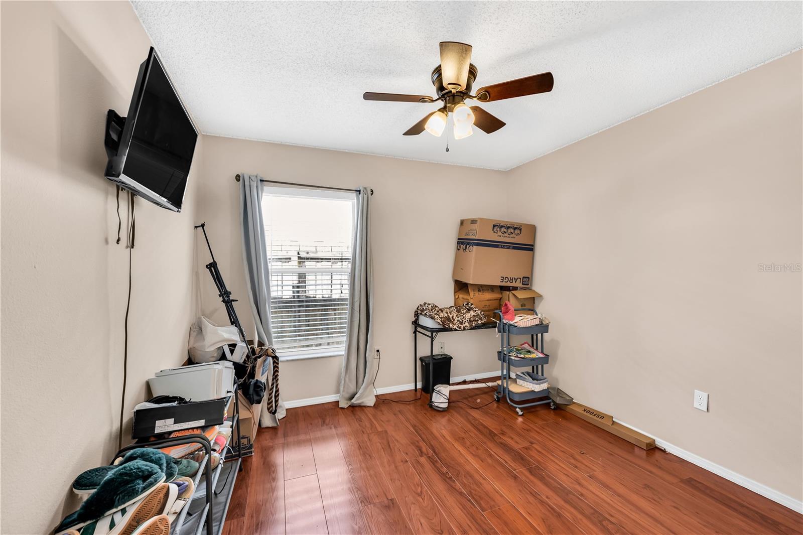 BRIAR BAY - Residential