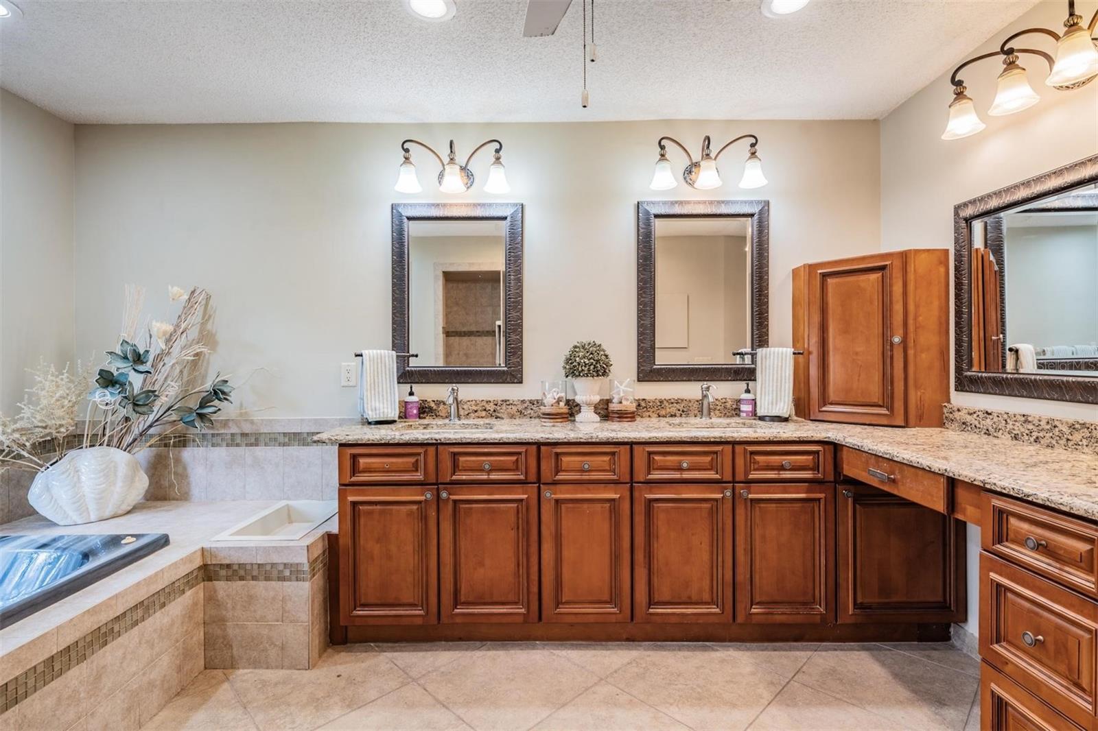 NORTH LAKES SEC G A REPL - Residential