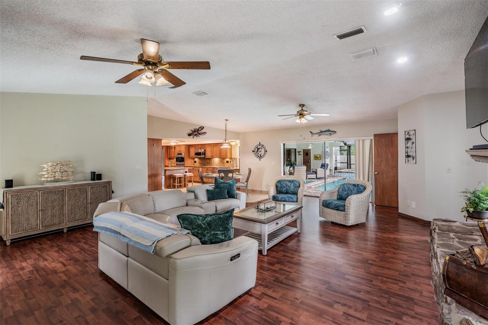 NORTH LAKES SEC G A REPL - Residential