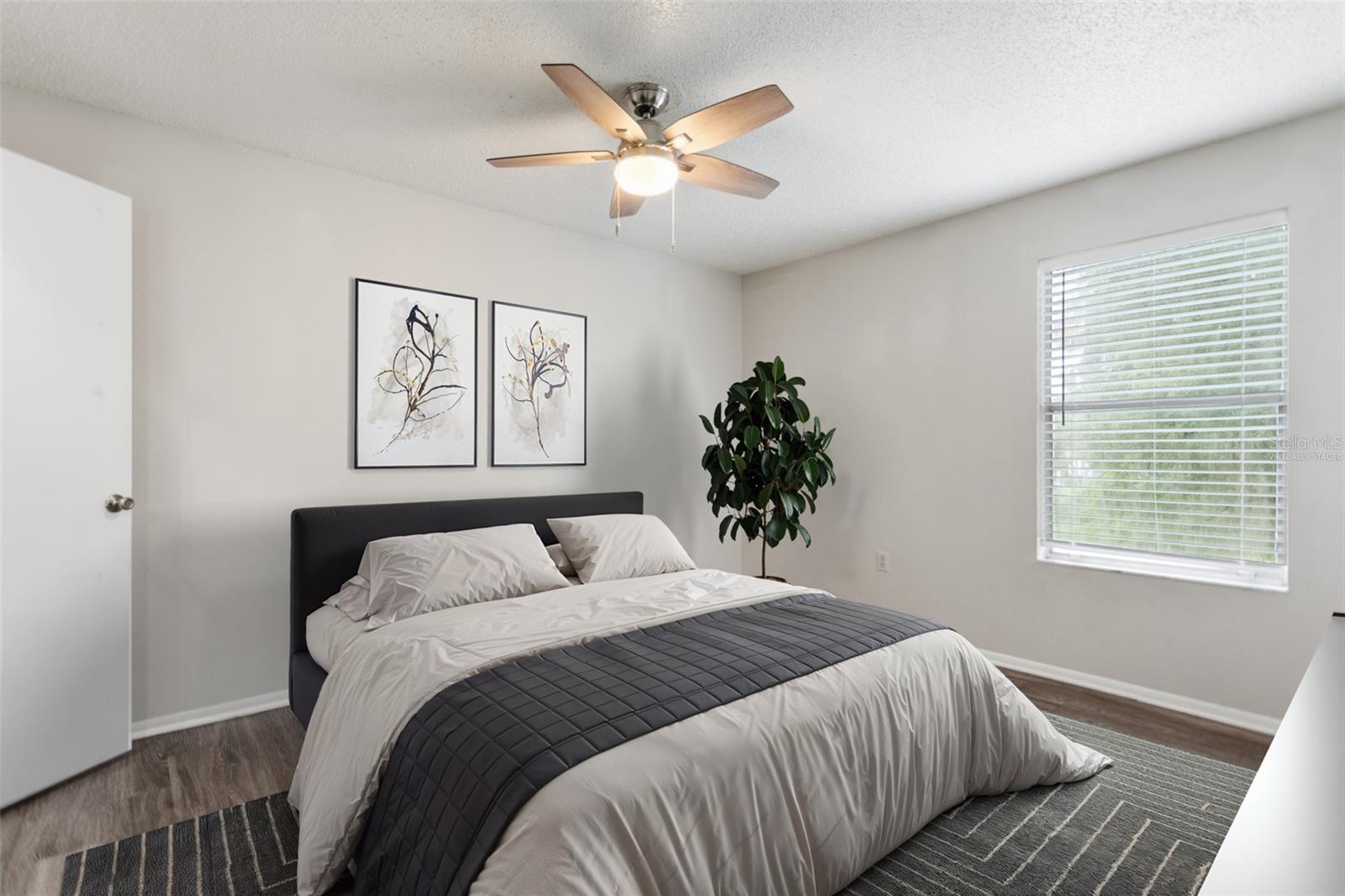 LANDING A CONDO - Residential