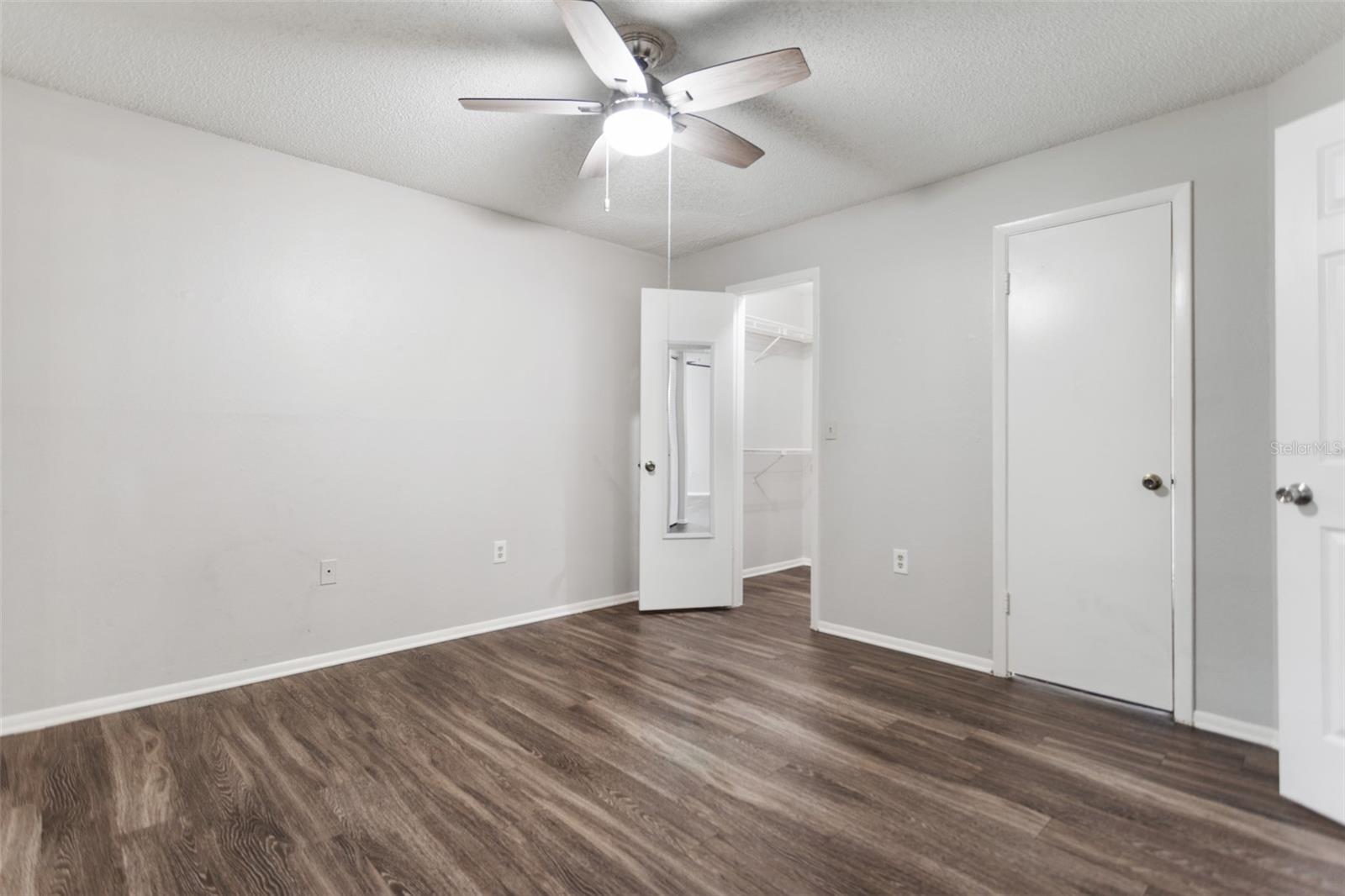 LANDING A CONDO - Residential