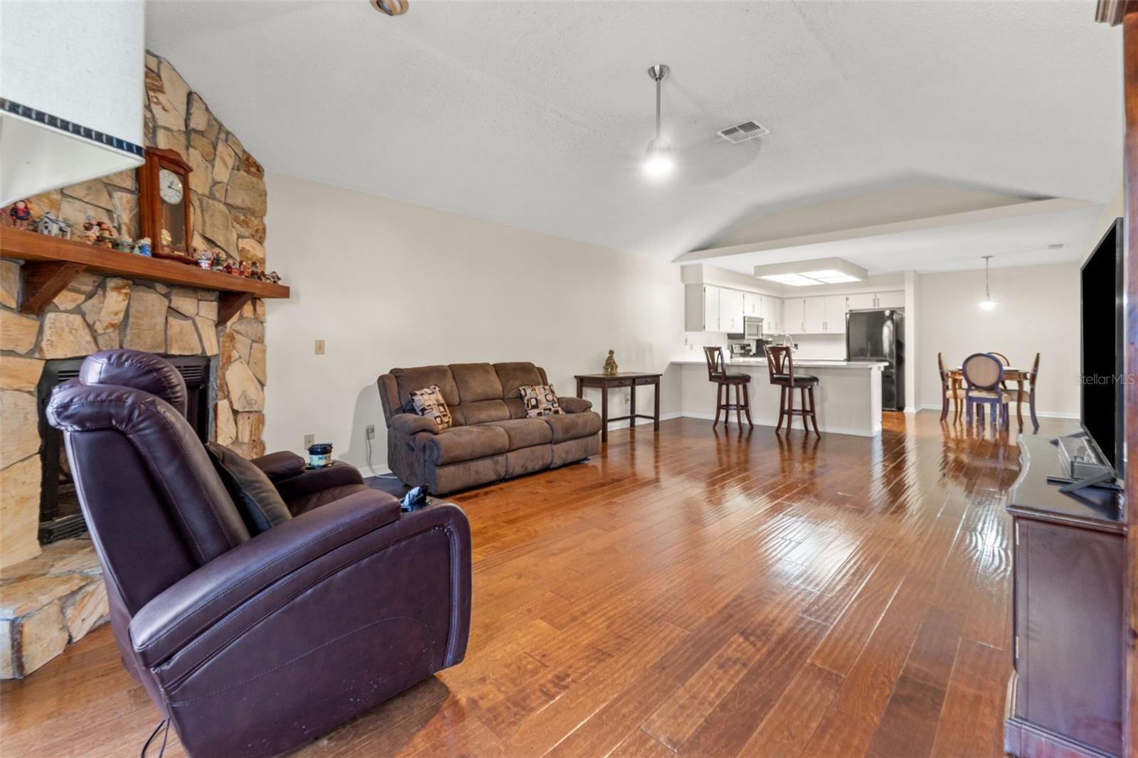 CLUB VILLAS CONDO - Residential