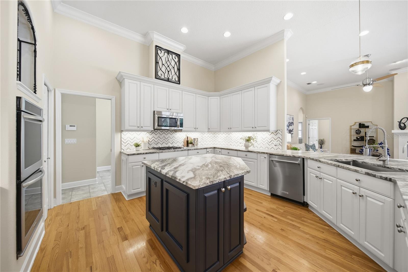 TAMPA PALMS AREA 8 PRCL 23 P - Residential