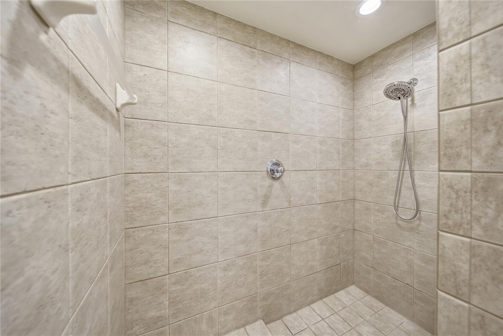 TAMPA PALMS AREA 8 PRCL 23 P - Residential
