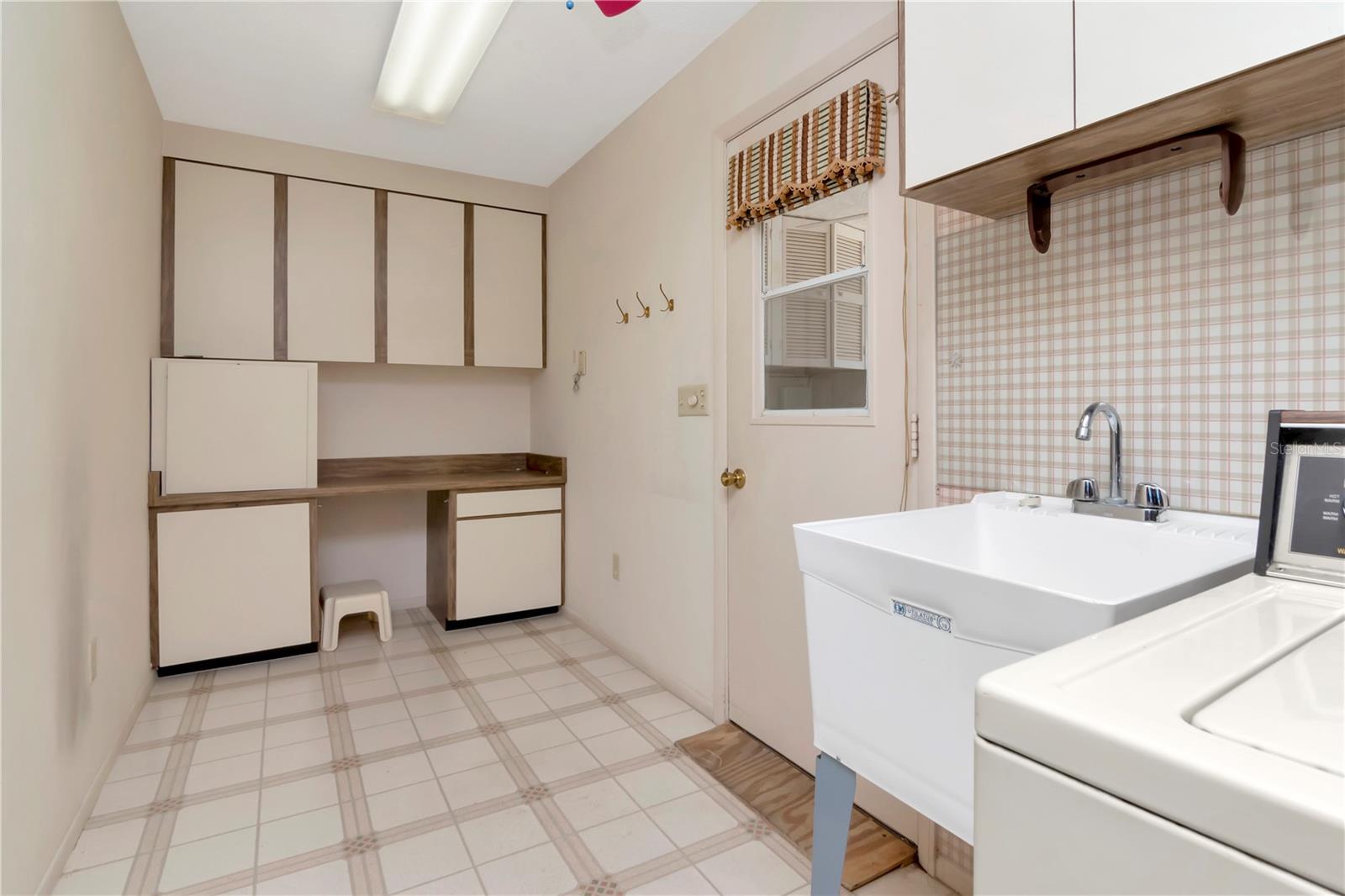 VILLAGE GREEN OF BRADENTON SEC 6 - Residential