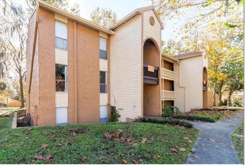 Photo of 1810 NW 23rd Boulevard #178, Gainesville, FL 32605 (MLS # O6405773)