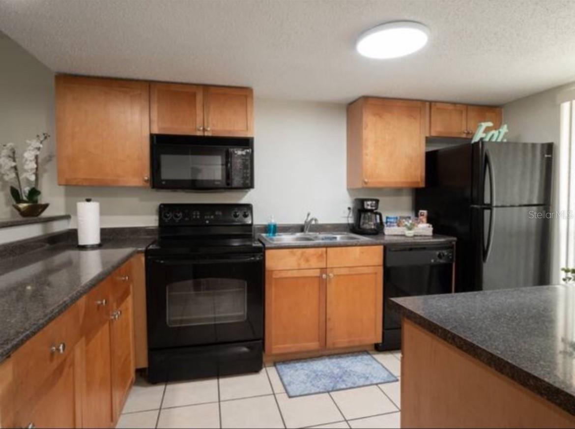 CREEKS EDGE CONDO - Residential