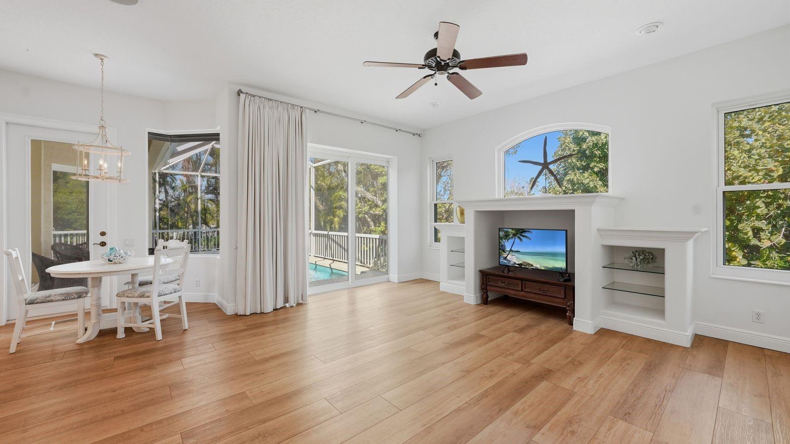 SLEEPY LAGOON PARK - Residential